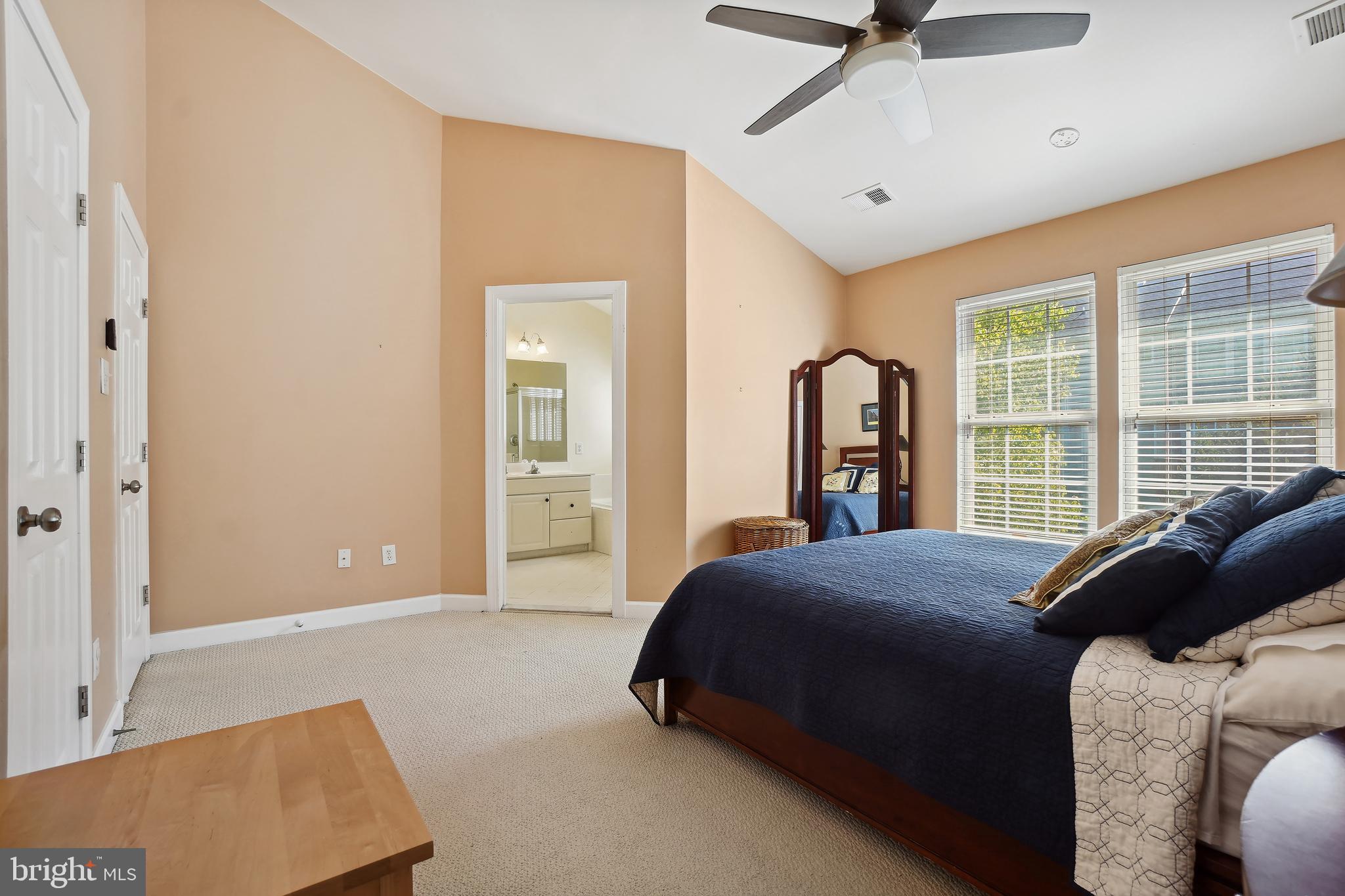 WILLOWS OF POTOMAC - Residential Lease