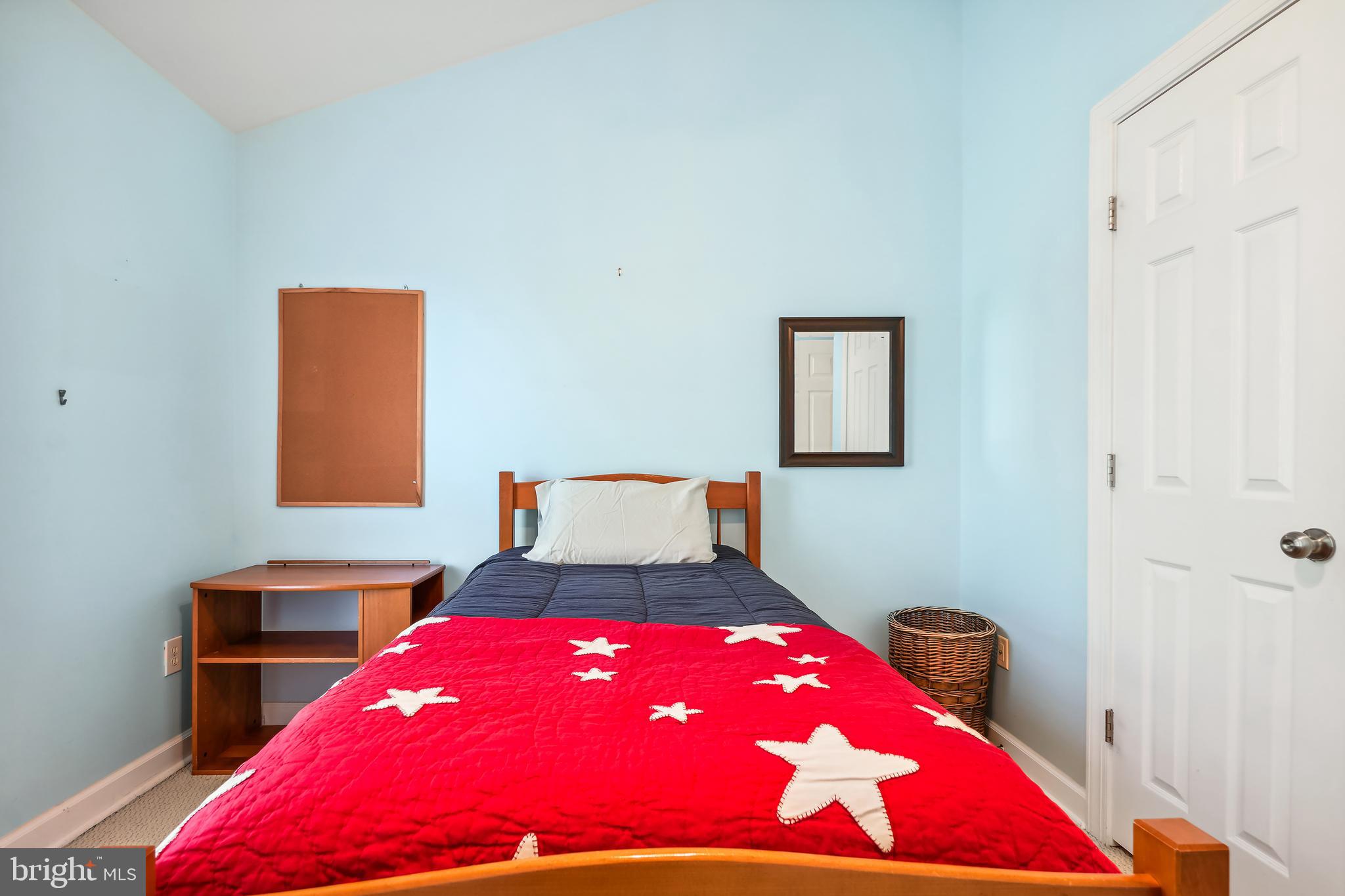 WILLOWS OF POTOMAC - Residential Lease