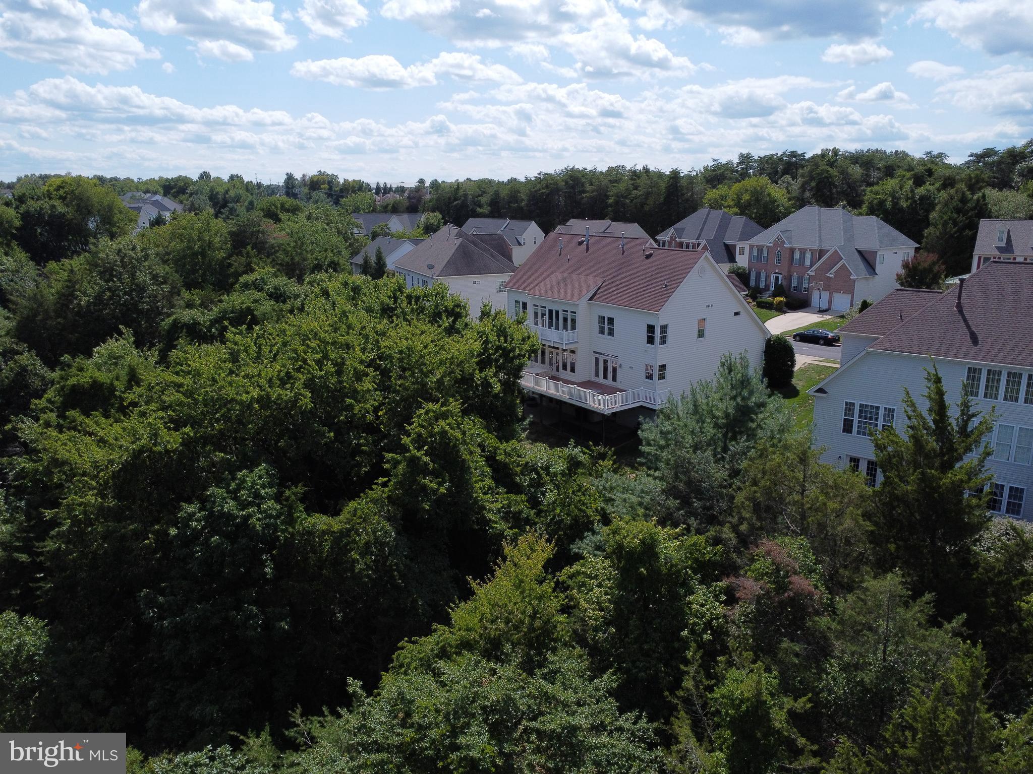 ASHBURN VILLAGE - Residential