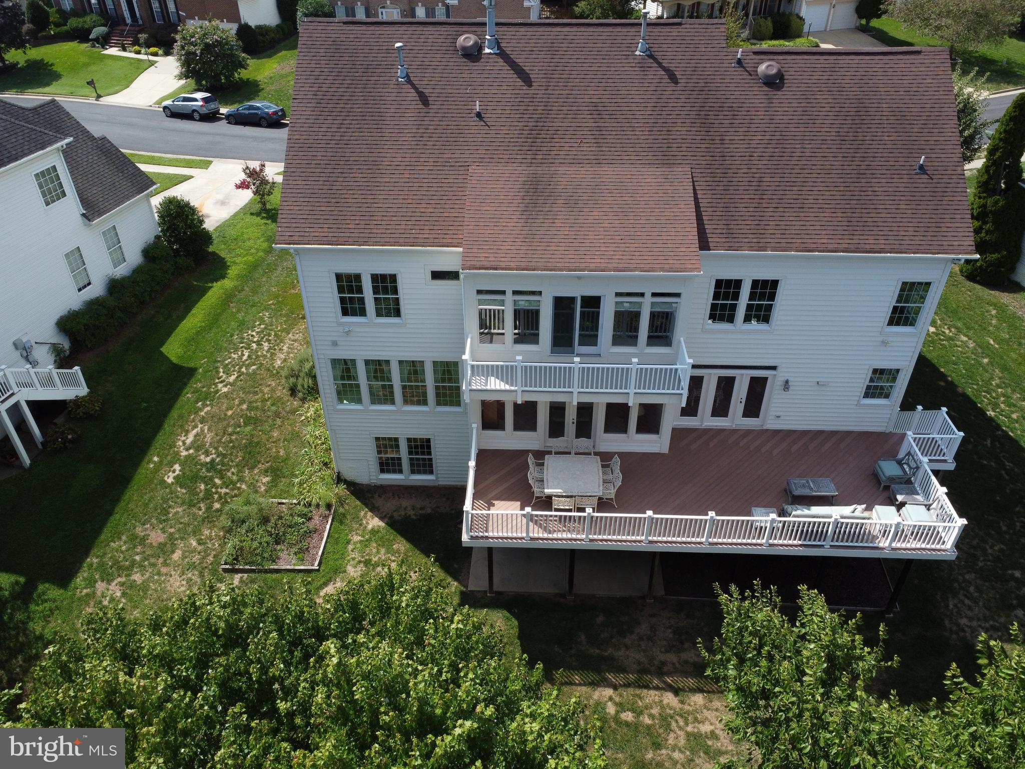 ASHBURN VILLAGE - Residential