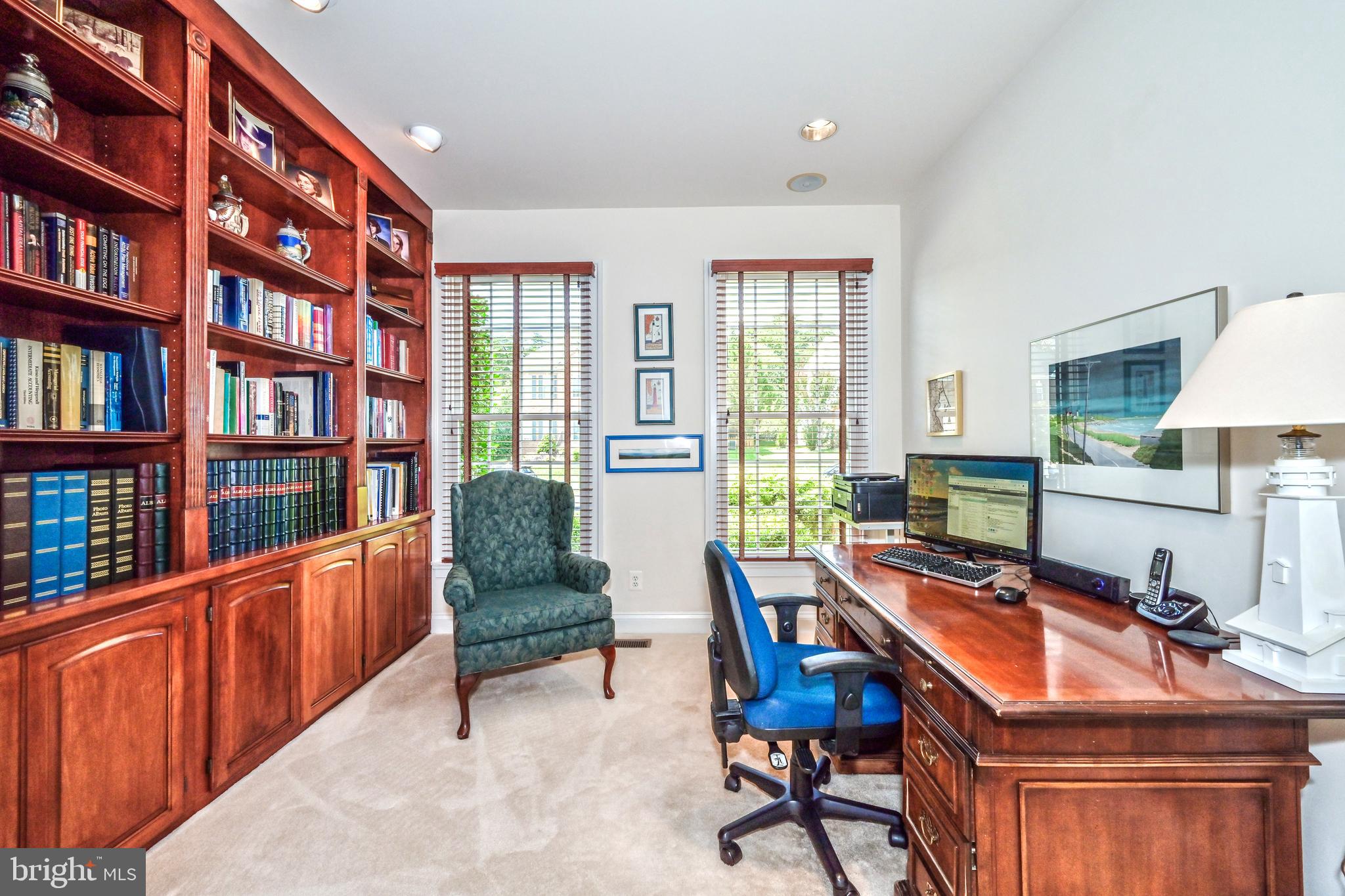 ASHBURN VILLAGE - Residential