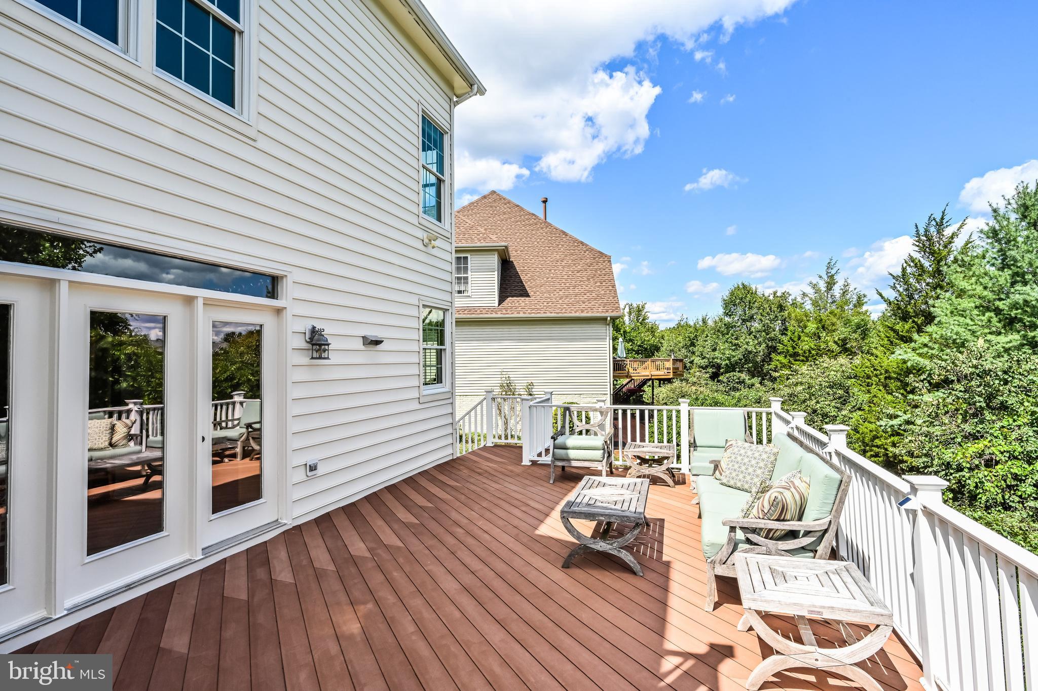 ASHBURN VILLAGE - Residential