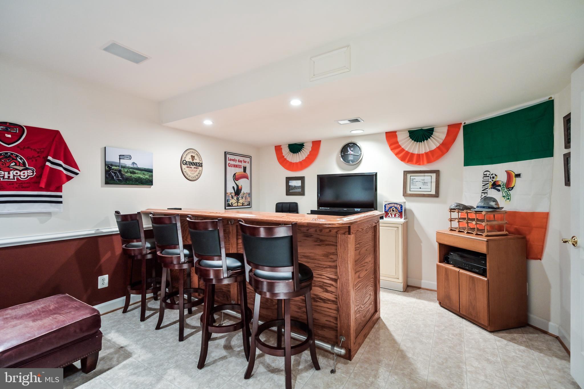 ASHBURN VILLAGE - Residential