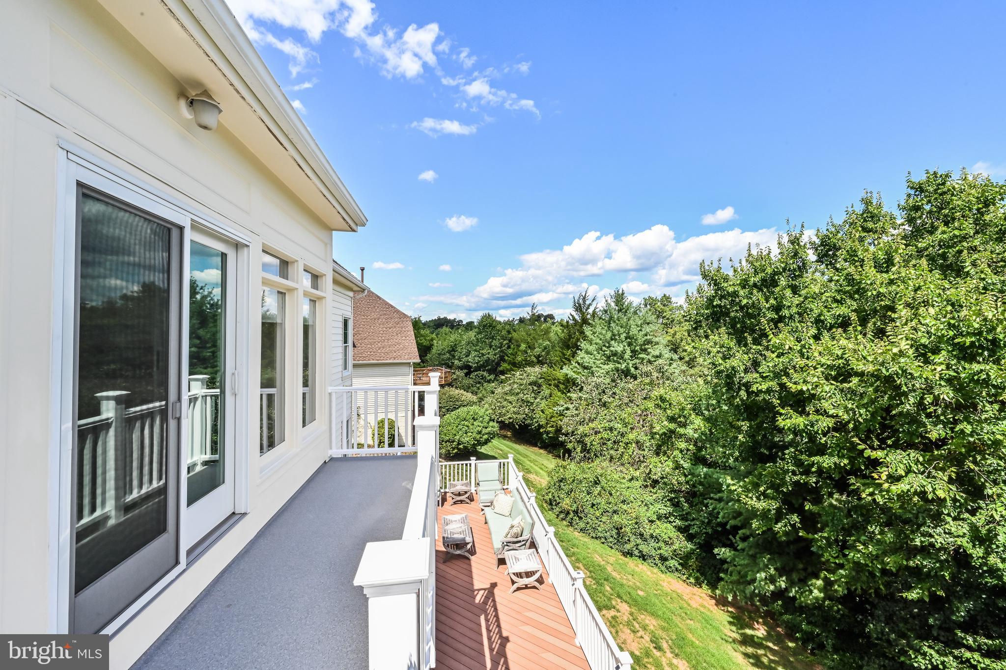 ASHBURN VILLAGE - Residential