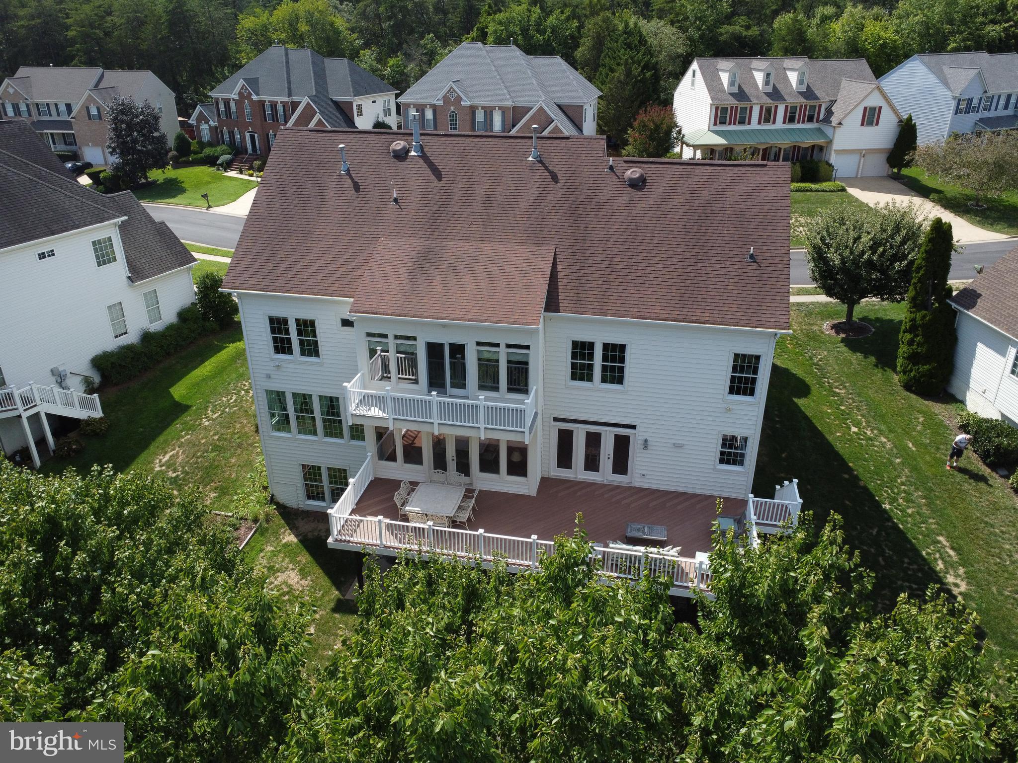 ASHBURN VILLAGE - Residential