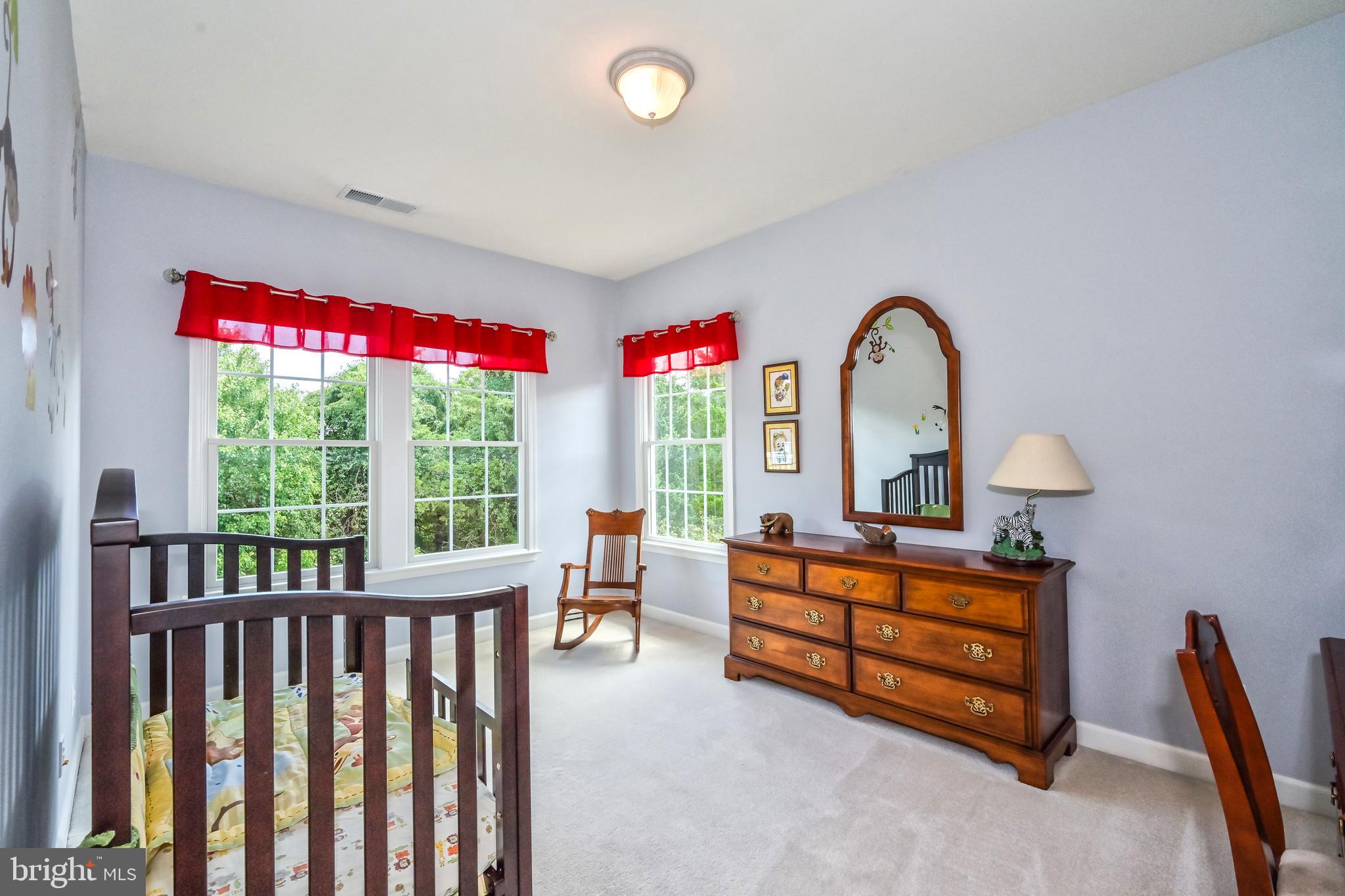 ASHBURN VILLAGE - Residential