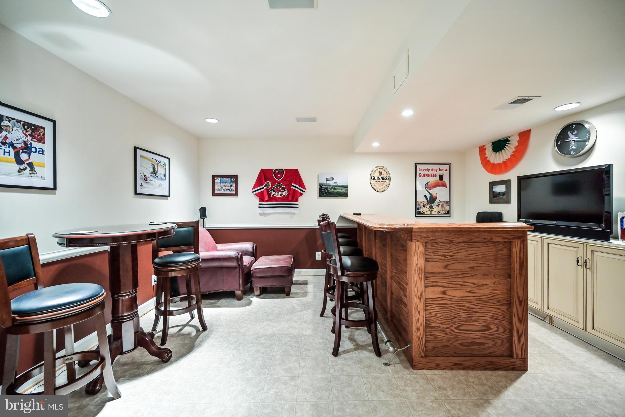 ASHBURN VILLAGE - Residential