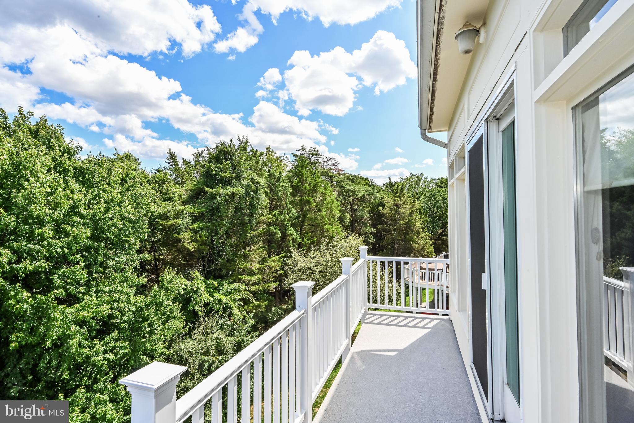 ASHBURN VILLAGE - Residential