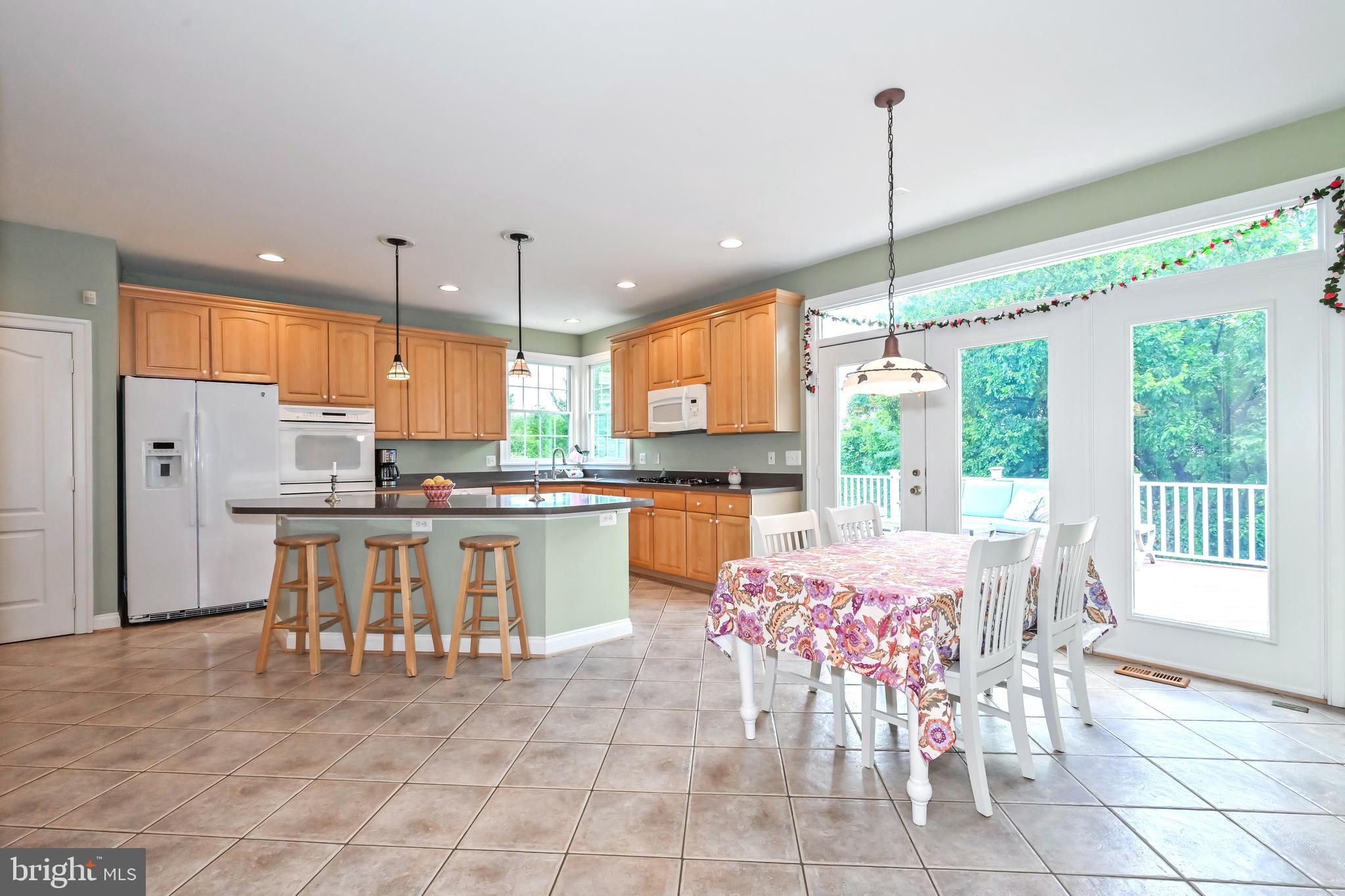 ASHBURN VILLAGE - Residential