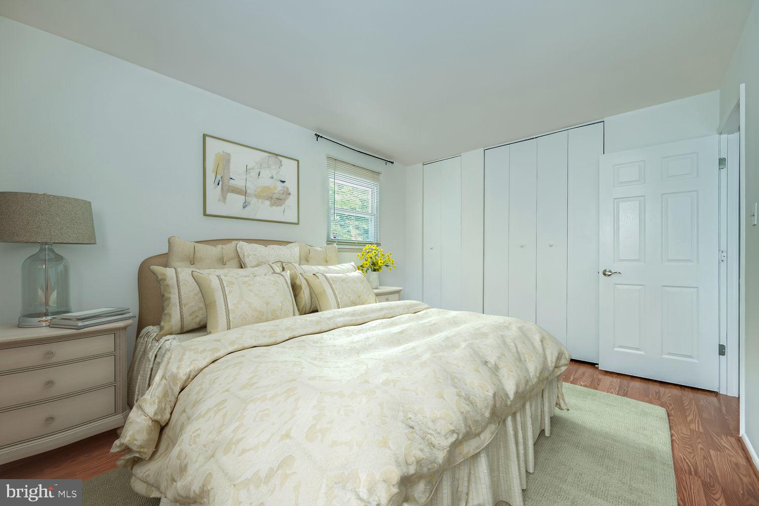 SUBURBIA - Residential