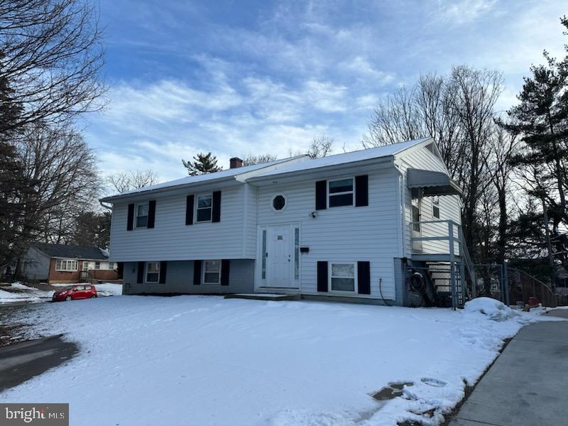 SUBURBIA - Residential