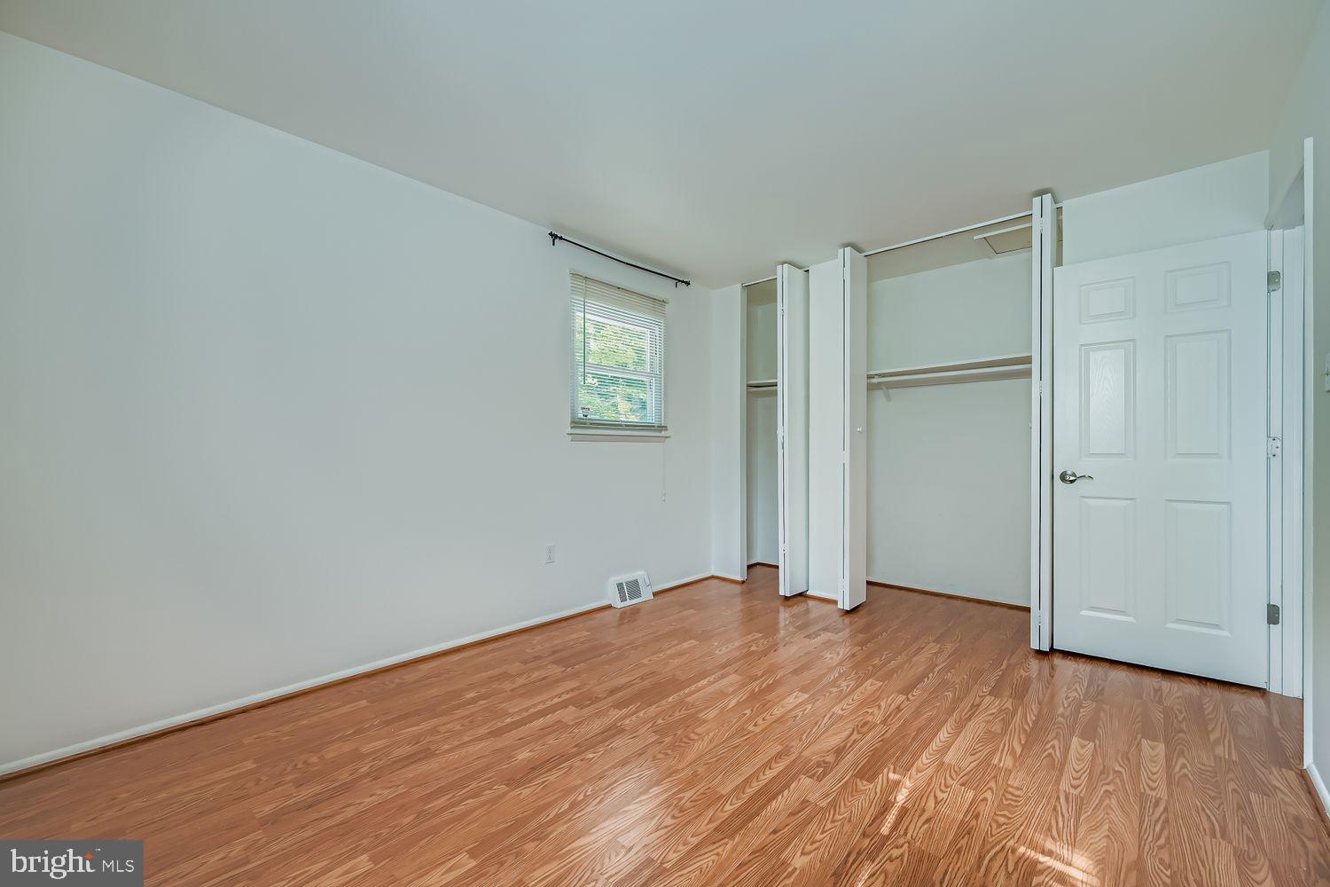 SUBURBIA - Residential