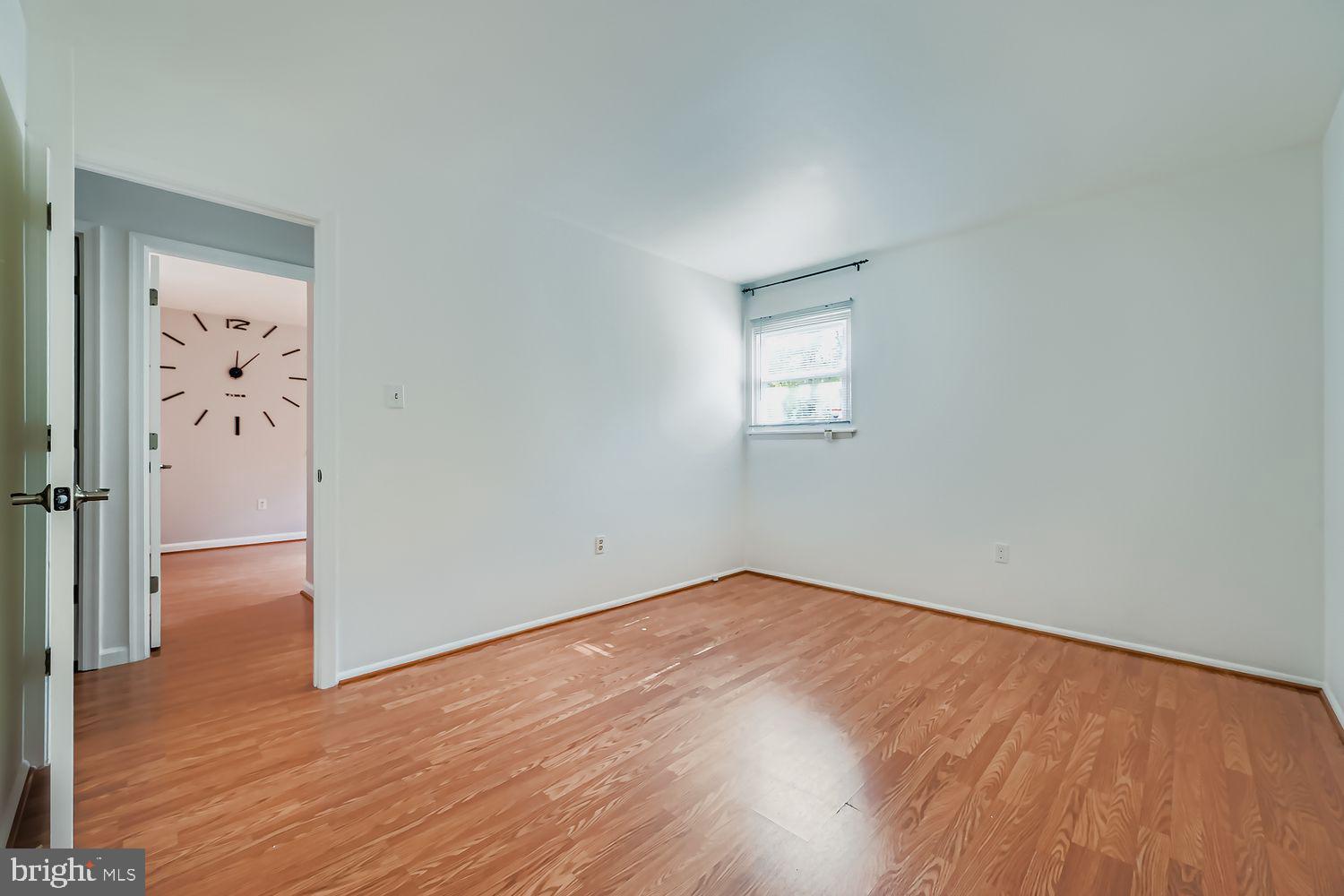 SUBURBIA - Residential