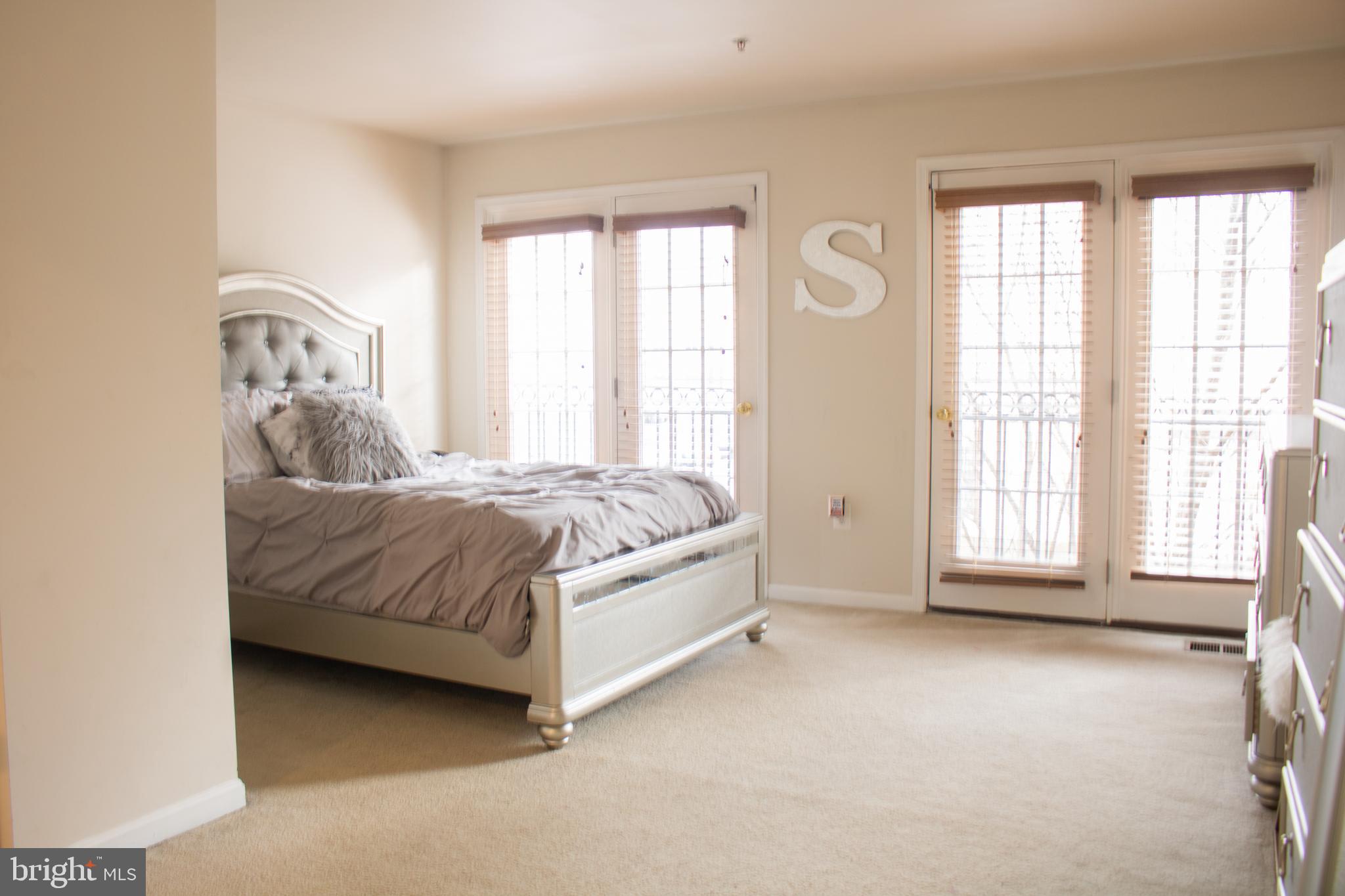 POWELLS RUN VILLAGE - Residential Lease