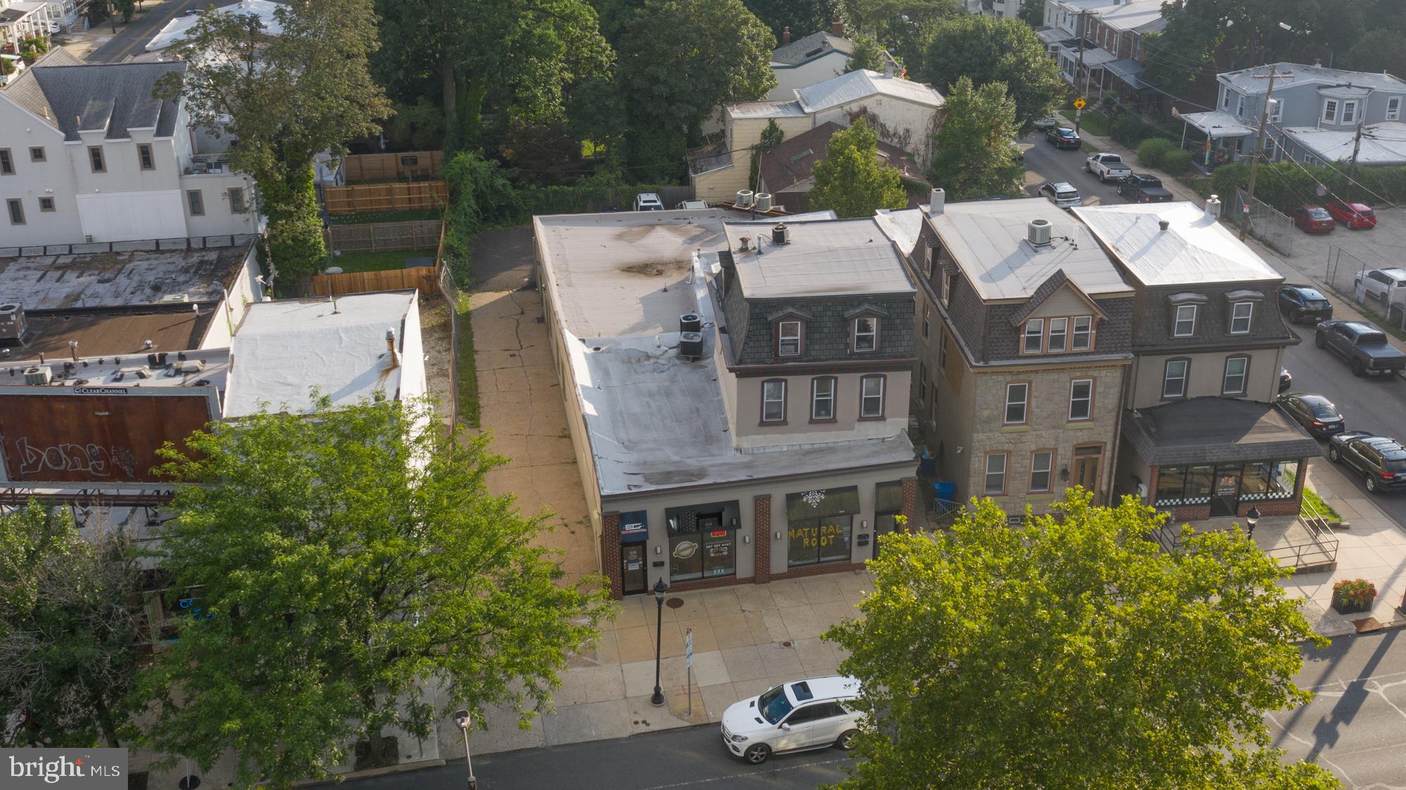 ROXBOROUGH - Residential Lease