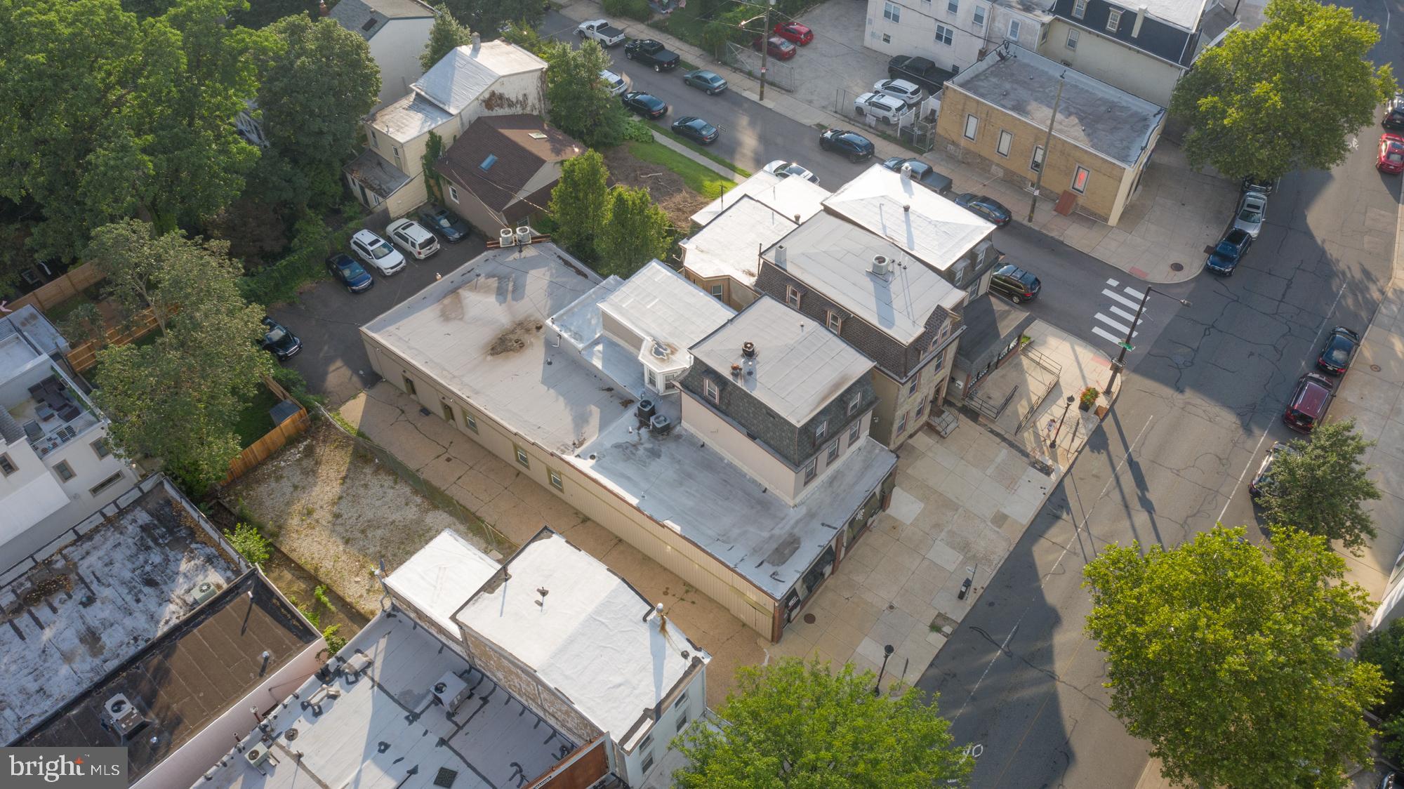 ROXBOROUGH - Residential Lease