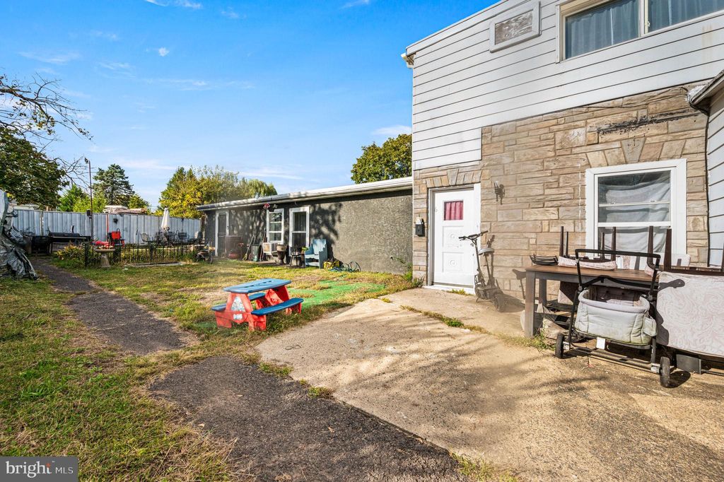 Photo of 549 Vine, STOWE, PA 19464 (MLS # PAMC2157258)