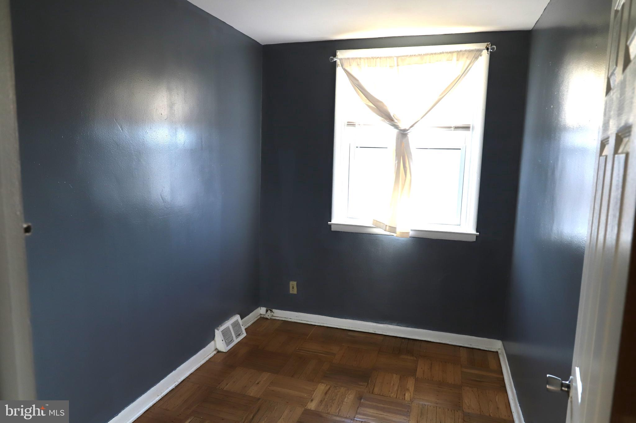 MAYFAIR - Residential Lease