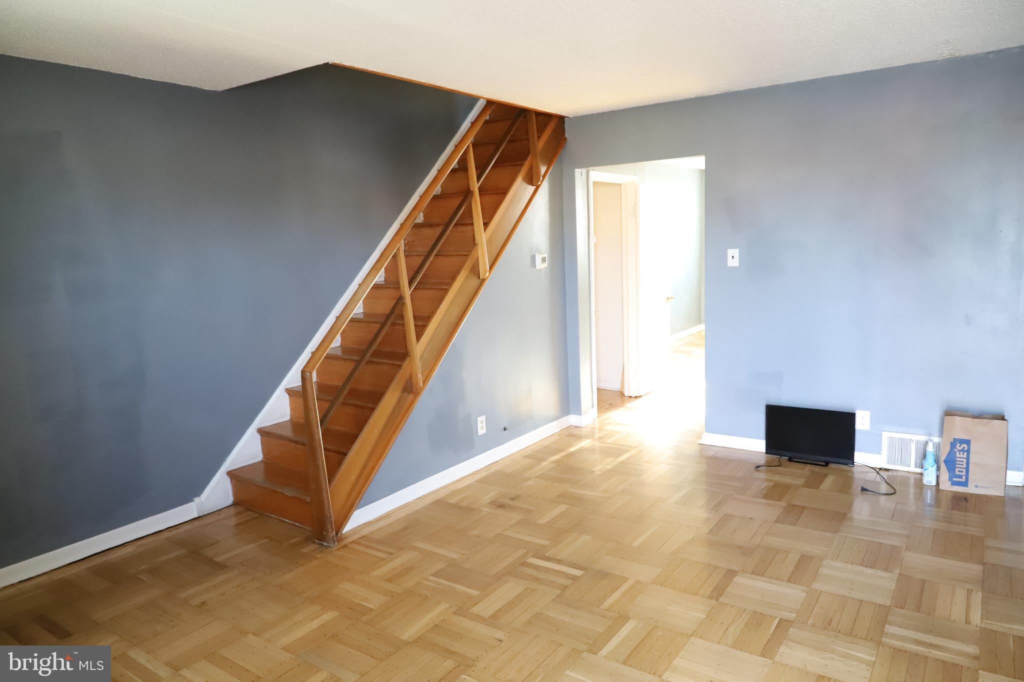 MAYFAIR - Residential Lease