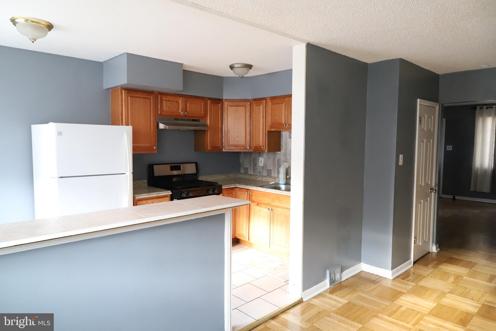 MAYFAIR - Residential Lease