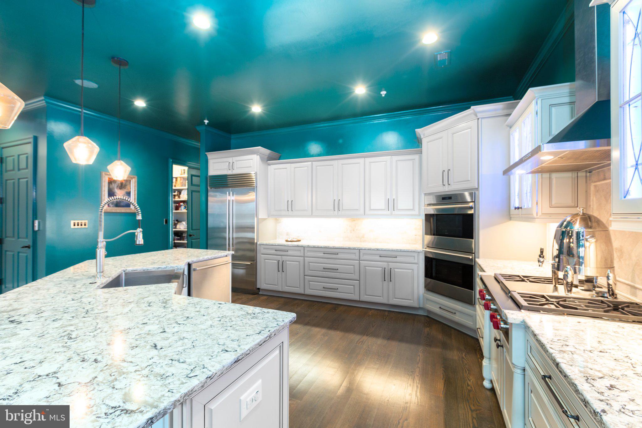 AMELIA SQUARE - Residential