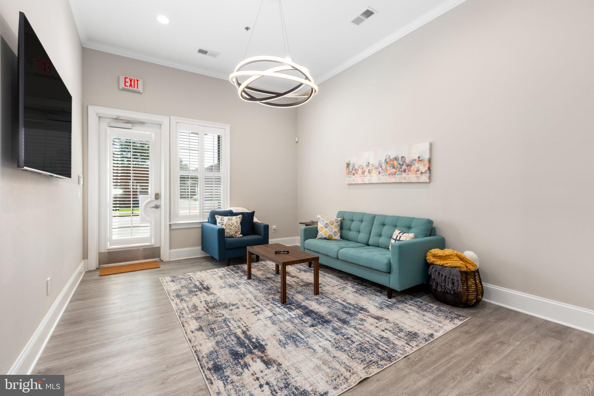 AMELIA SQUARE - Residential