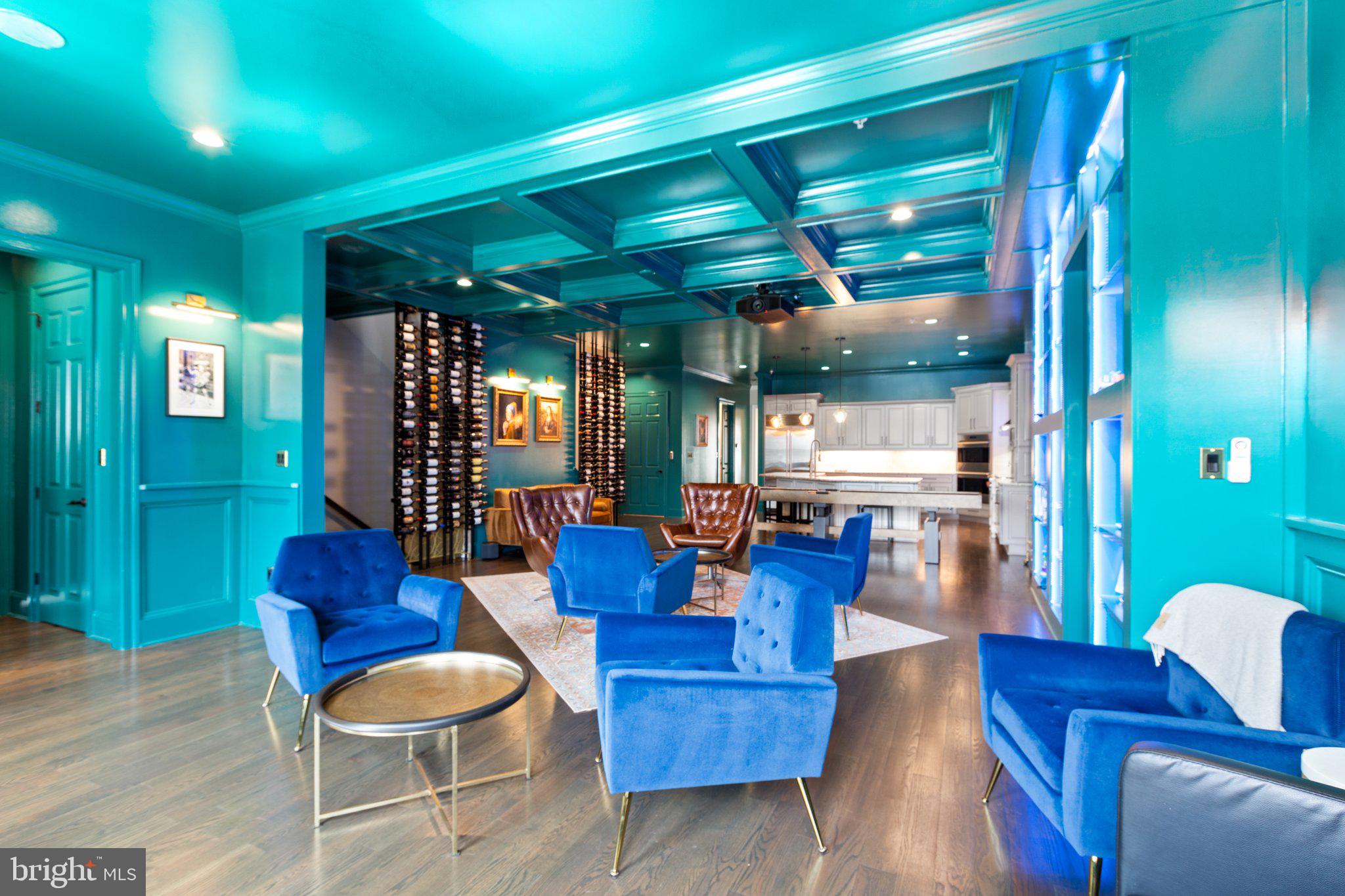 AMELIA SQUARE - Residential