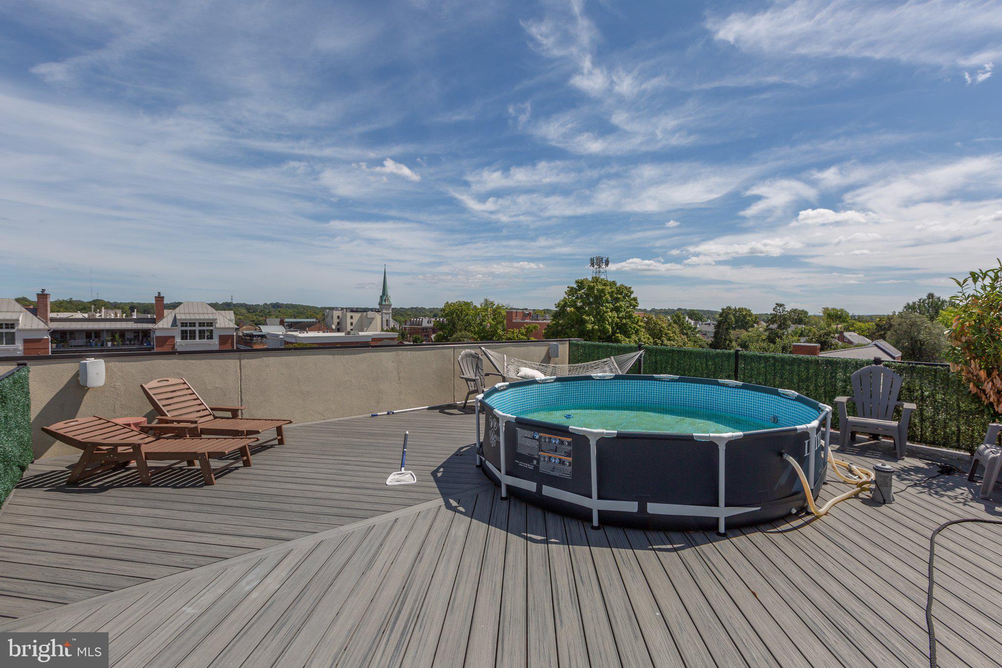 AMELIA SQUARE - Residential