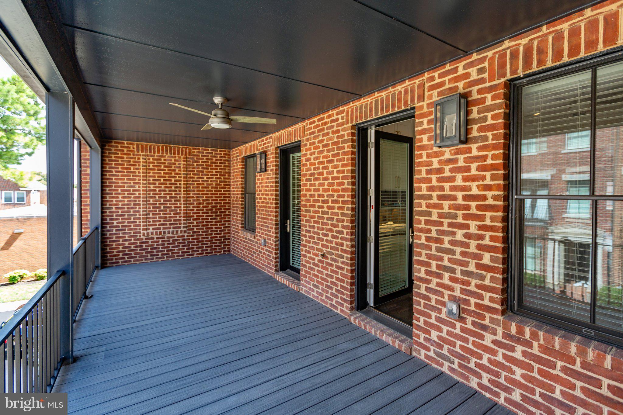 AMELIA SQUARE - Residential