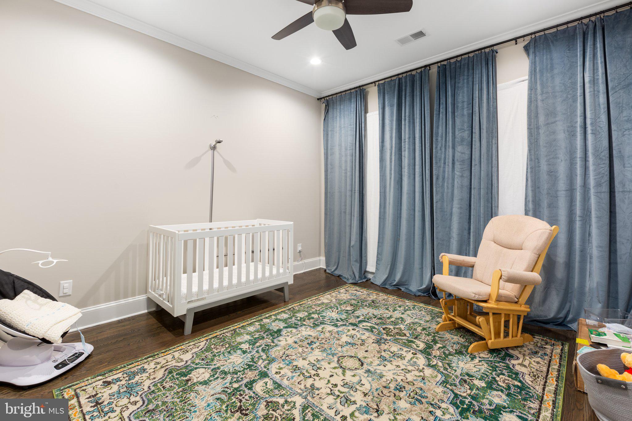 AMELIA SQUARE - Residential