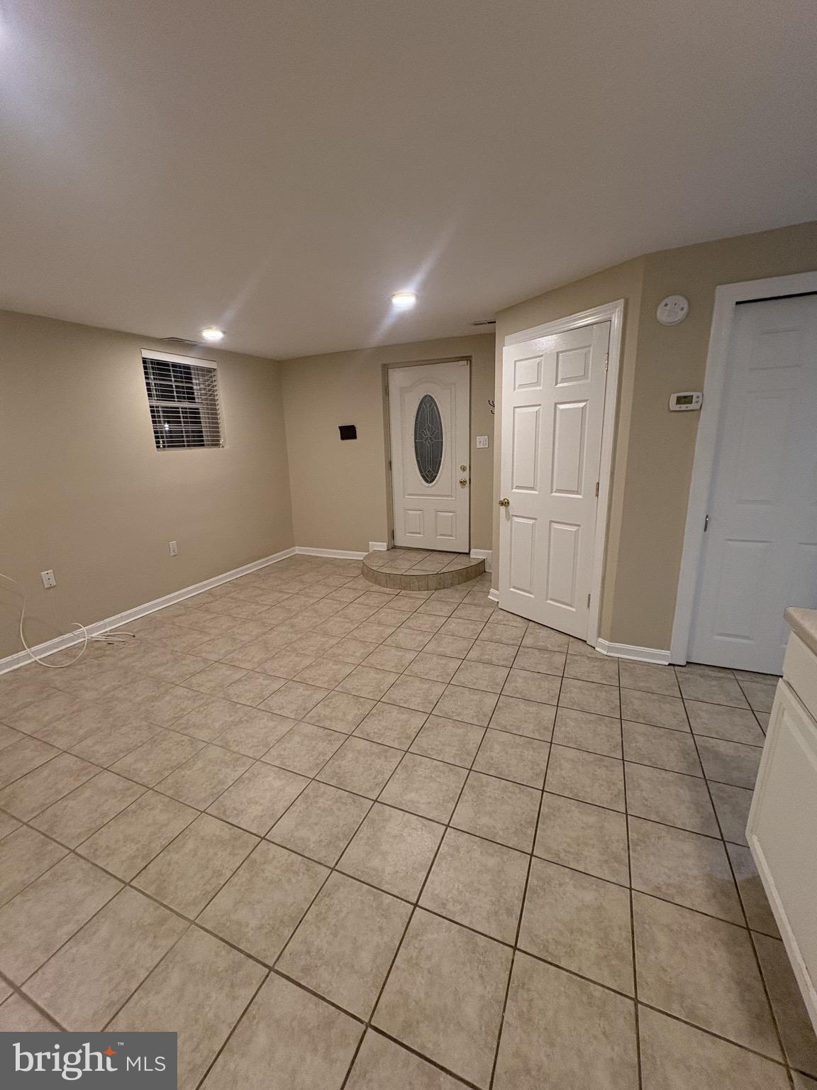 1170 ABBEY PLACE NE B