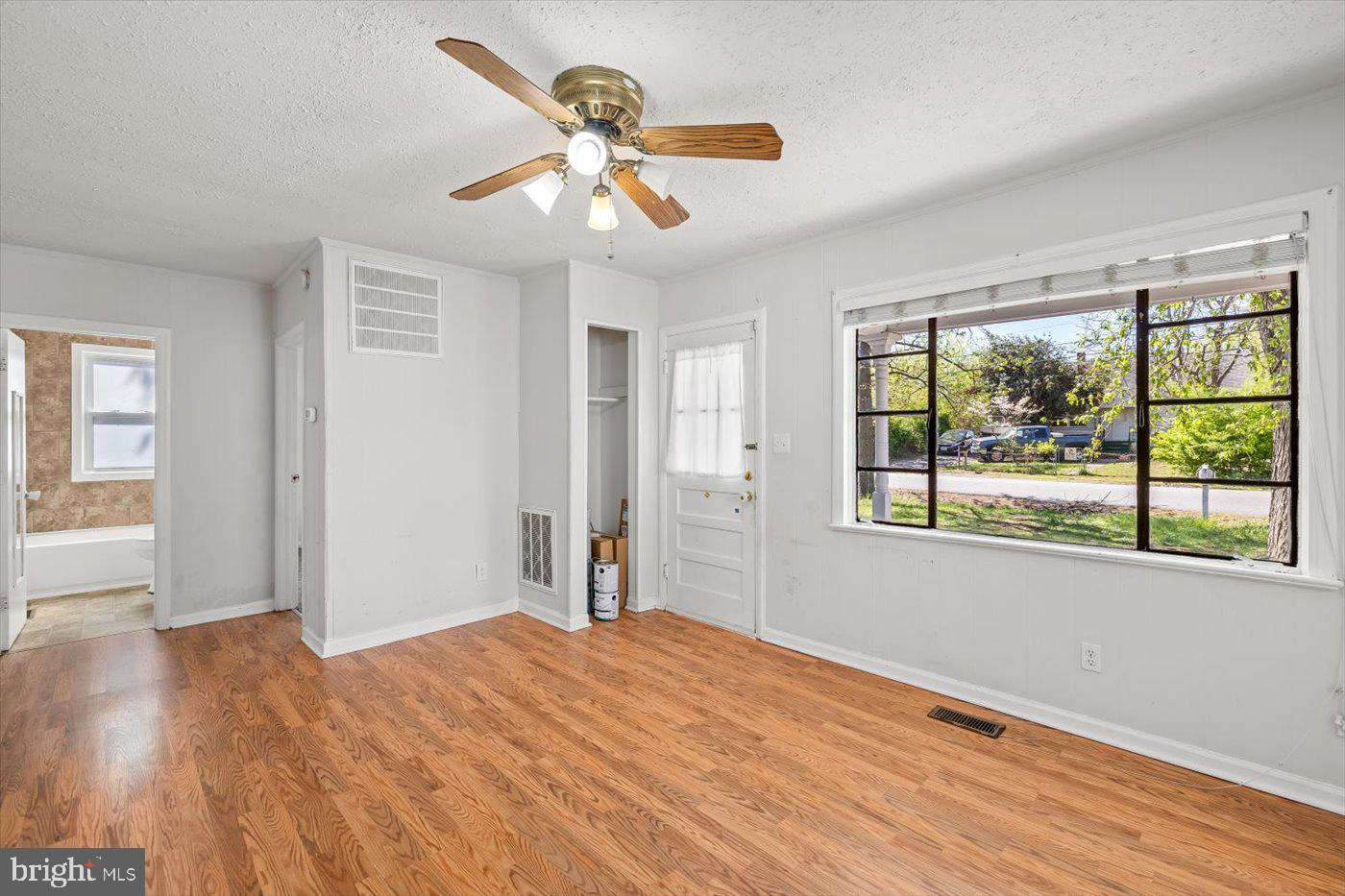 COTTAGE GREEN - Residential