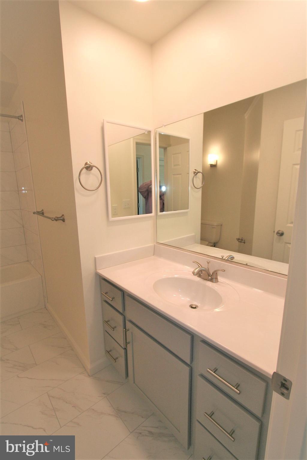 BRIDGEPORT CONDO PHASE 2 - Residential Lease