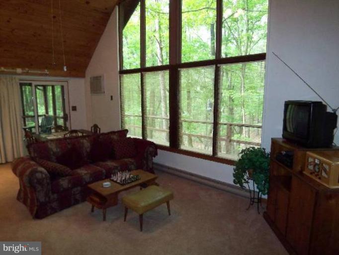 THE WOODS - Residential