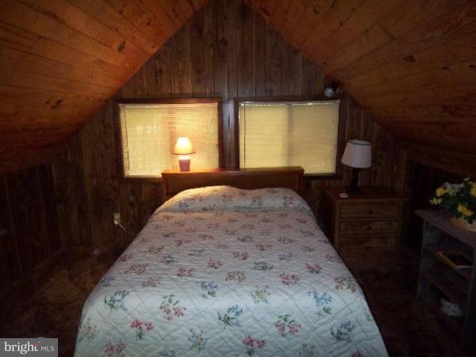 THE WOODS - Residential