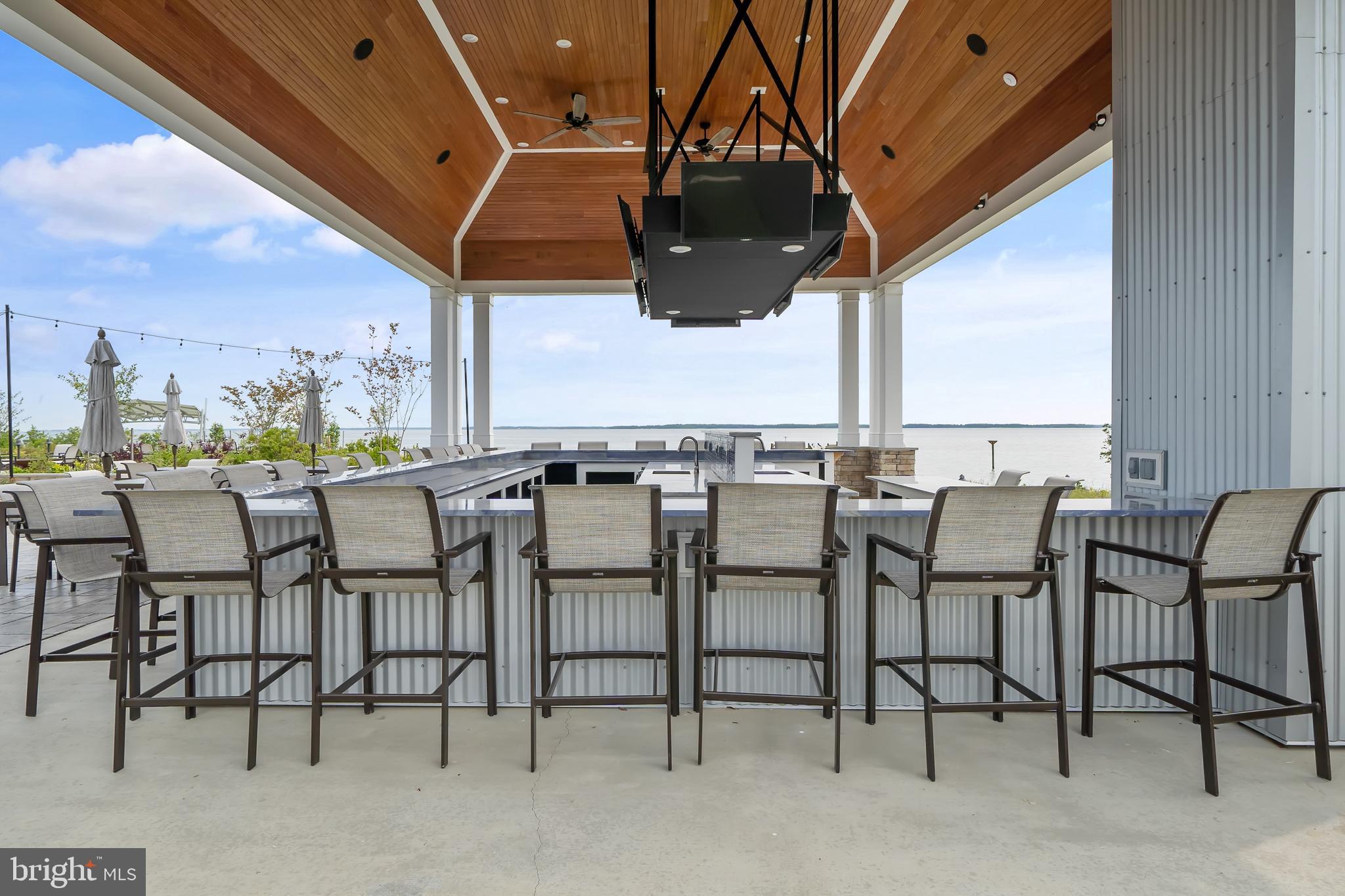 FOUR SEASONS AT KENT ISLAND - Residential