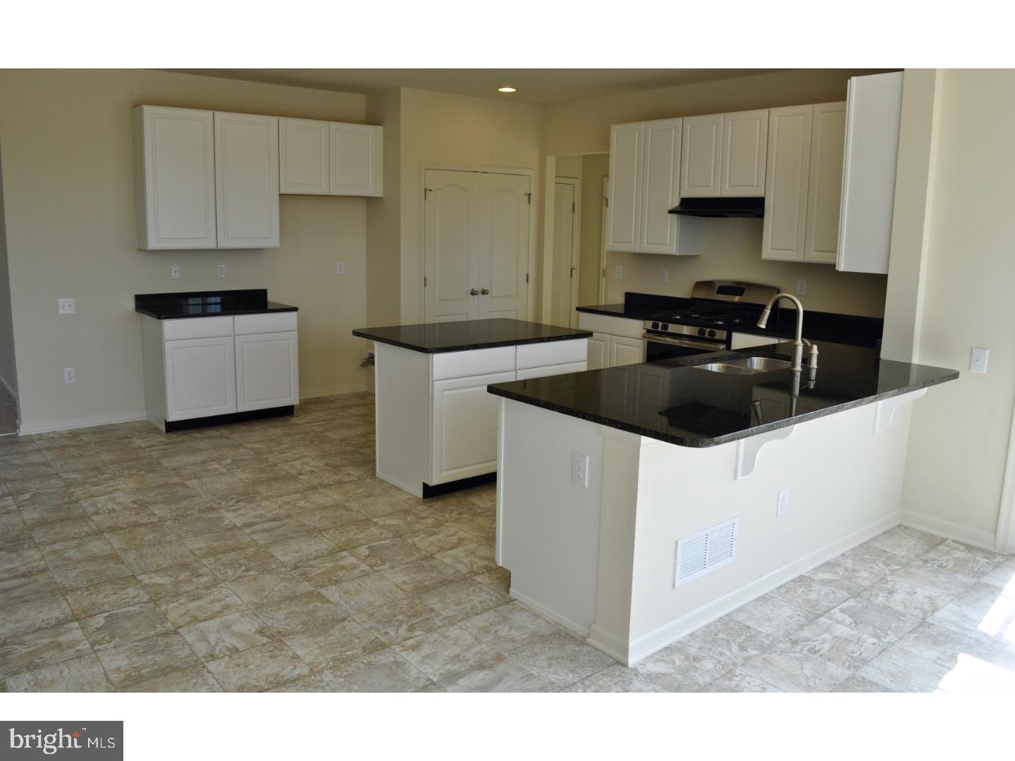 HERITAGE TRACE - Residential