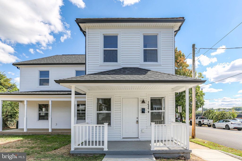 Photo of 1424 William Street #UNIT B, FREDERICKSBURG, VA 22401 (MLS # VAFB2009194)