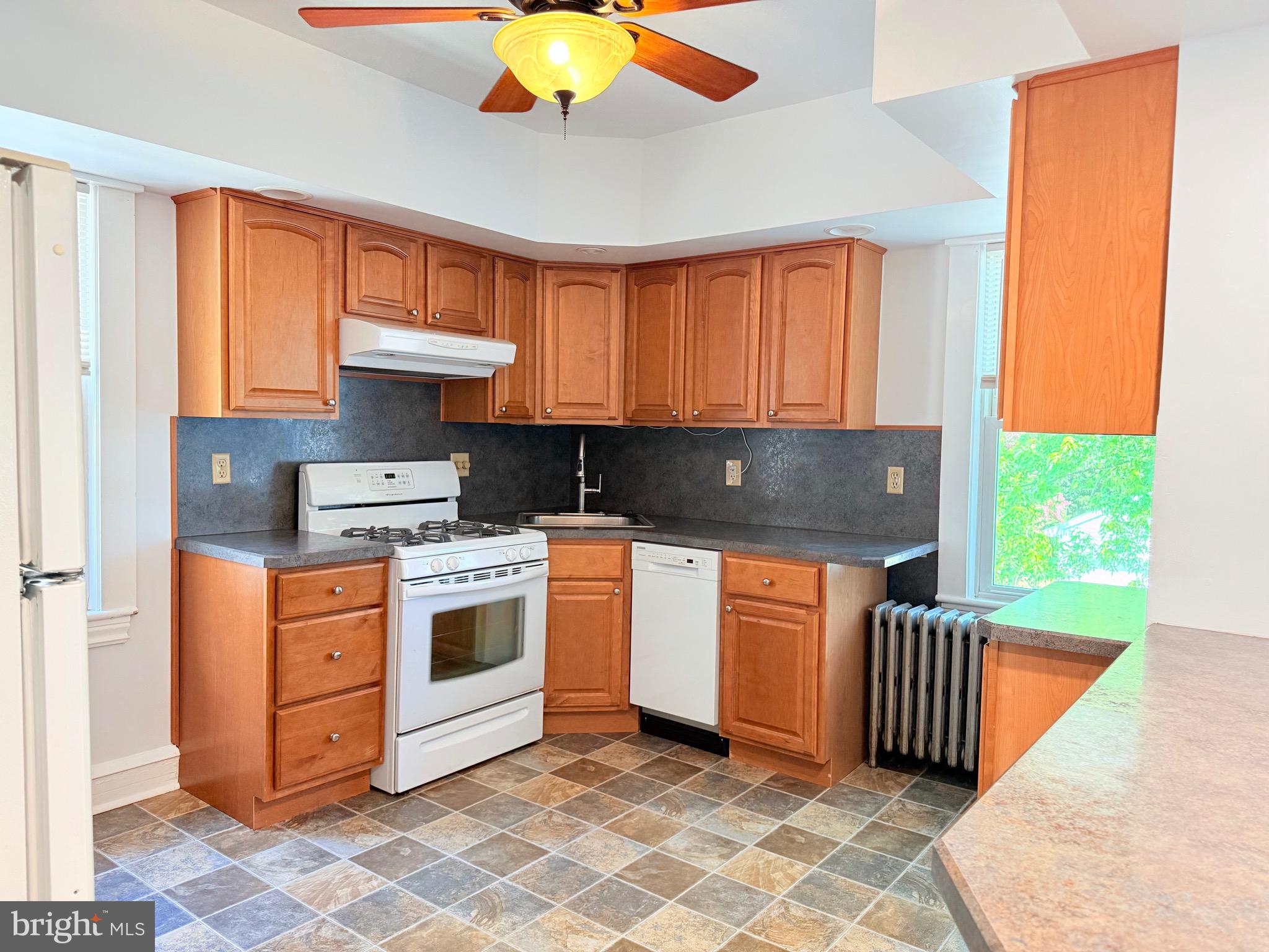 809 ELDRIDGE 2