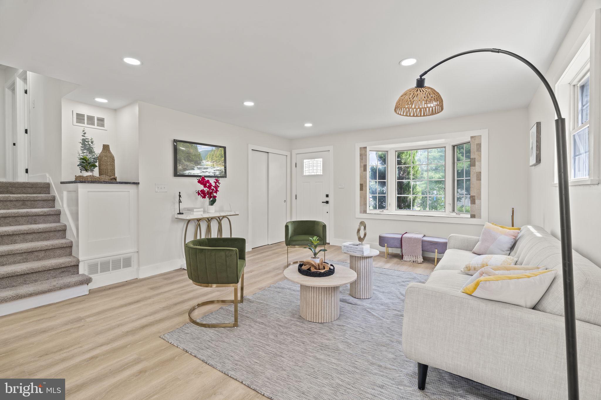 420 W 3RD AVENUE