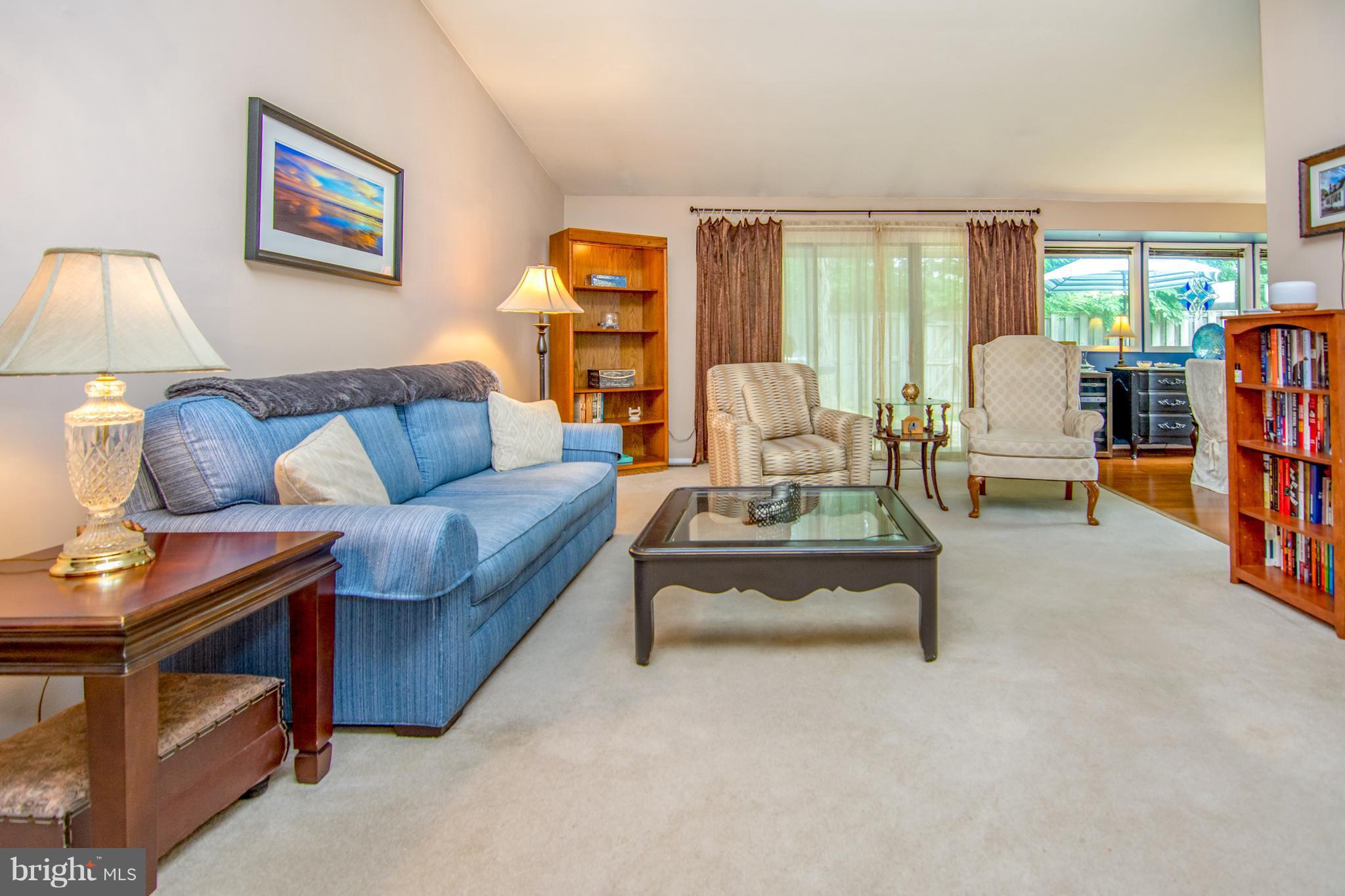 LONG REACH - Residential