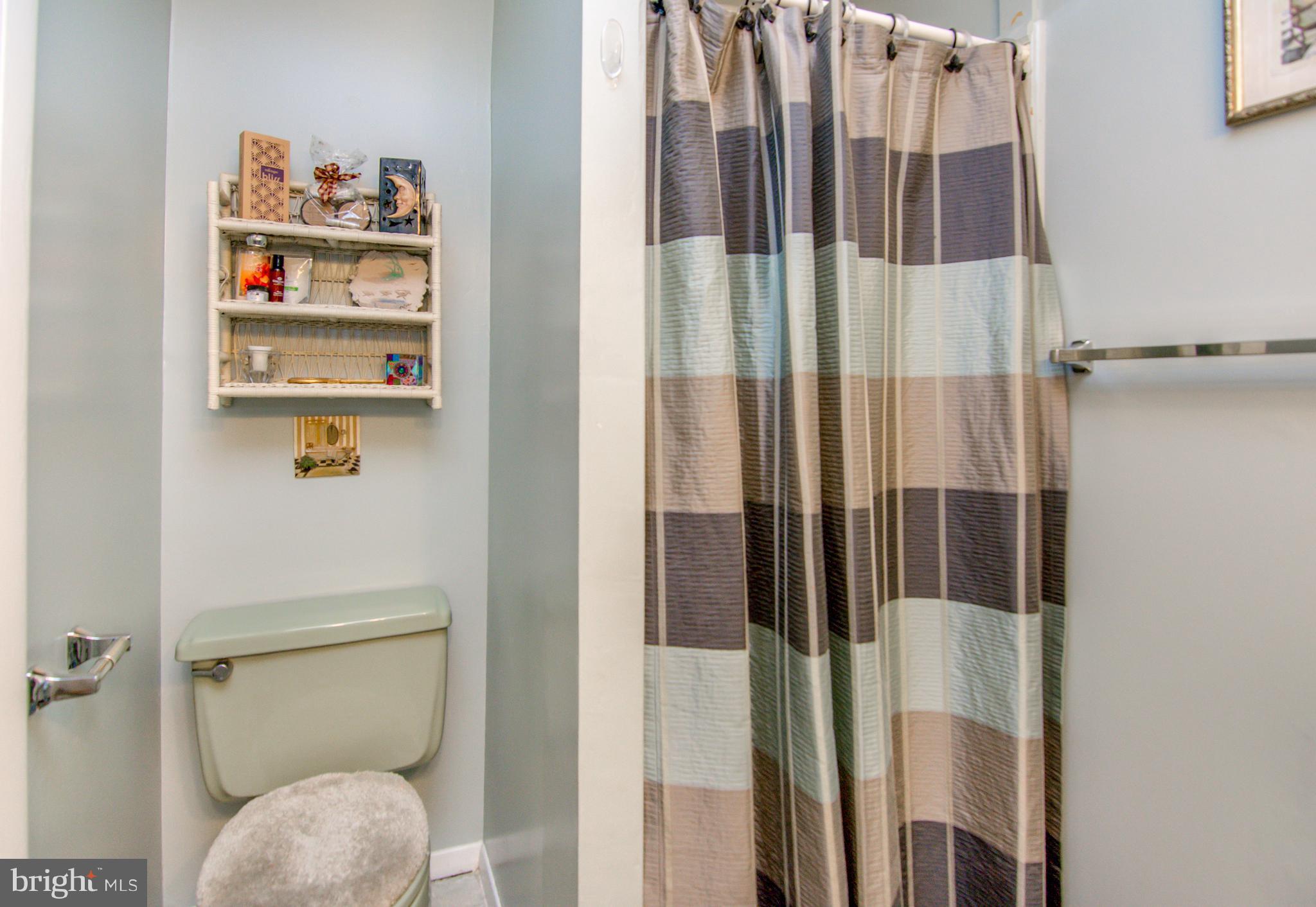 LONG REACH - Residential