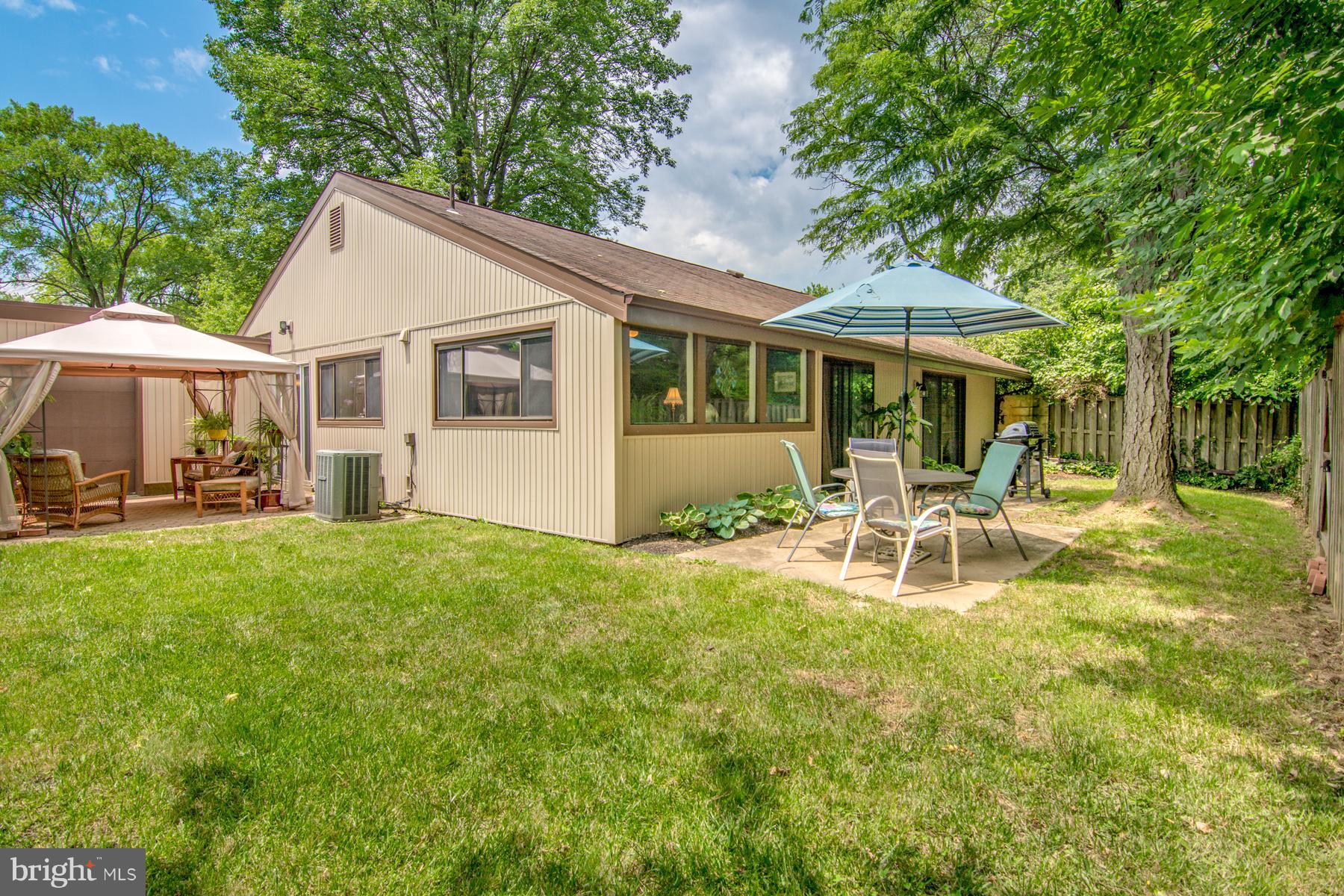 LONG REACH - Residential