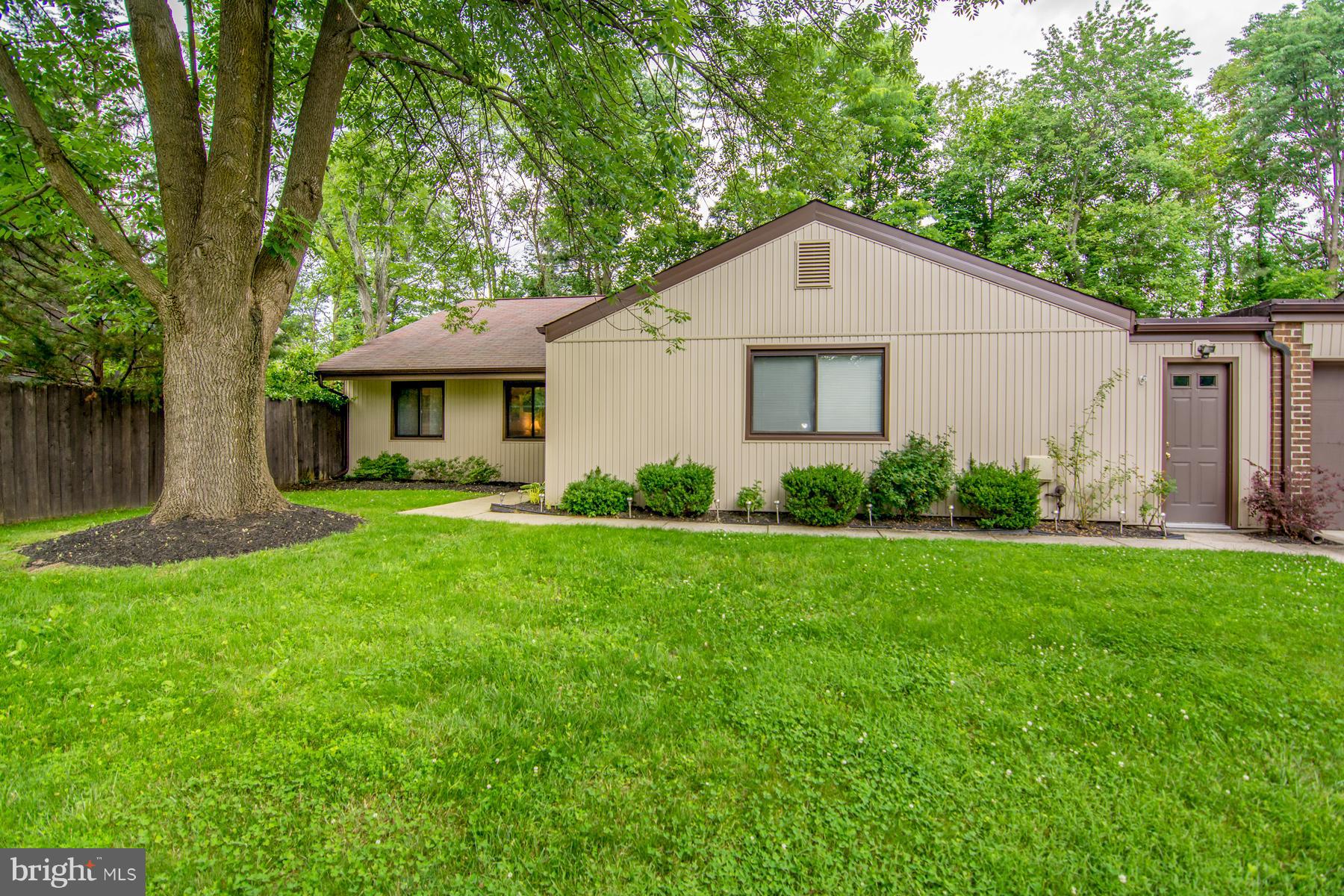 LONG REACH - Residential