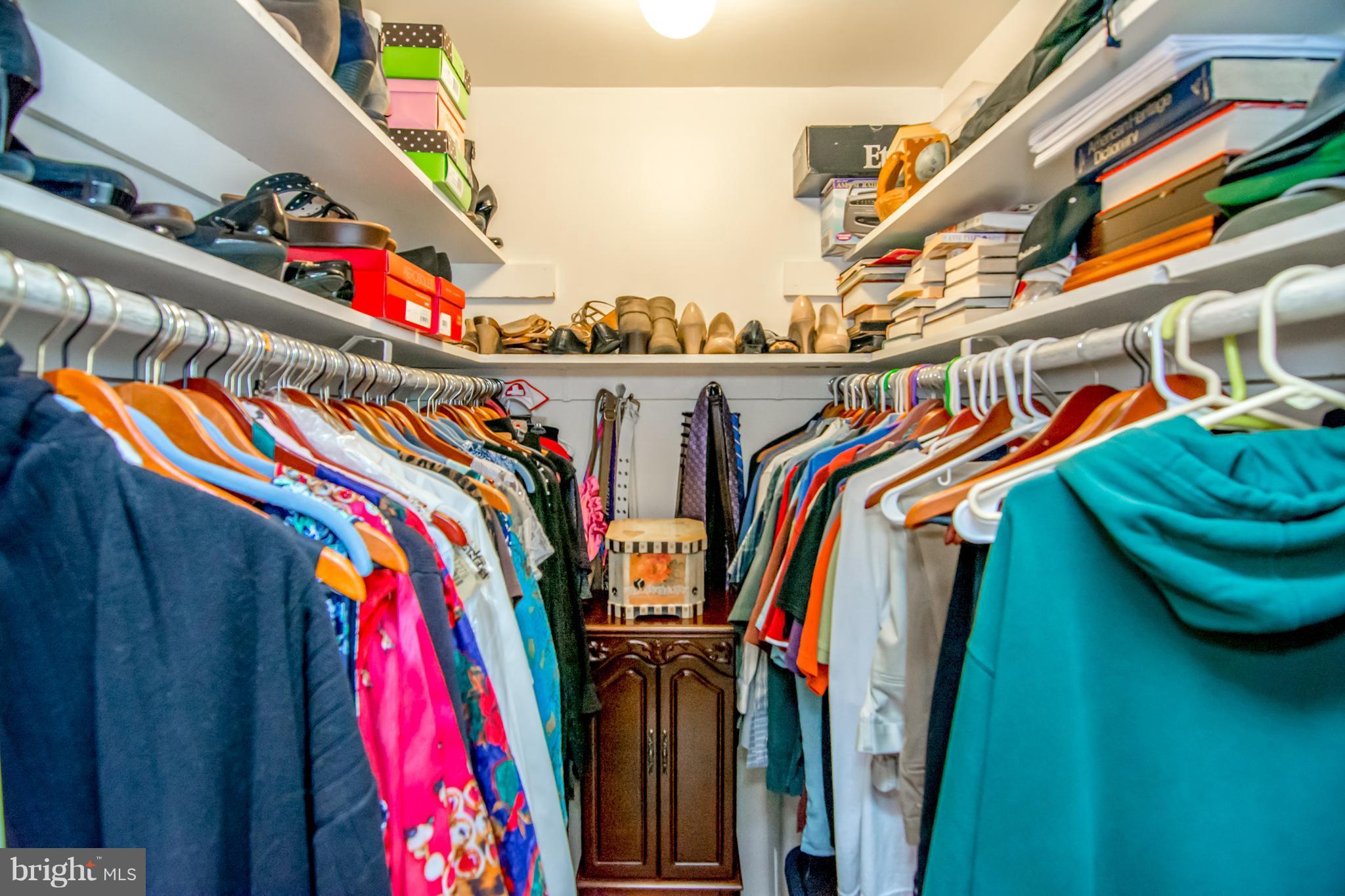 LONG REACH - Residential