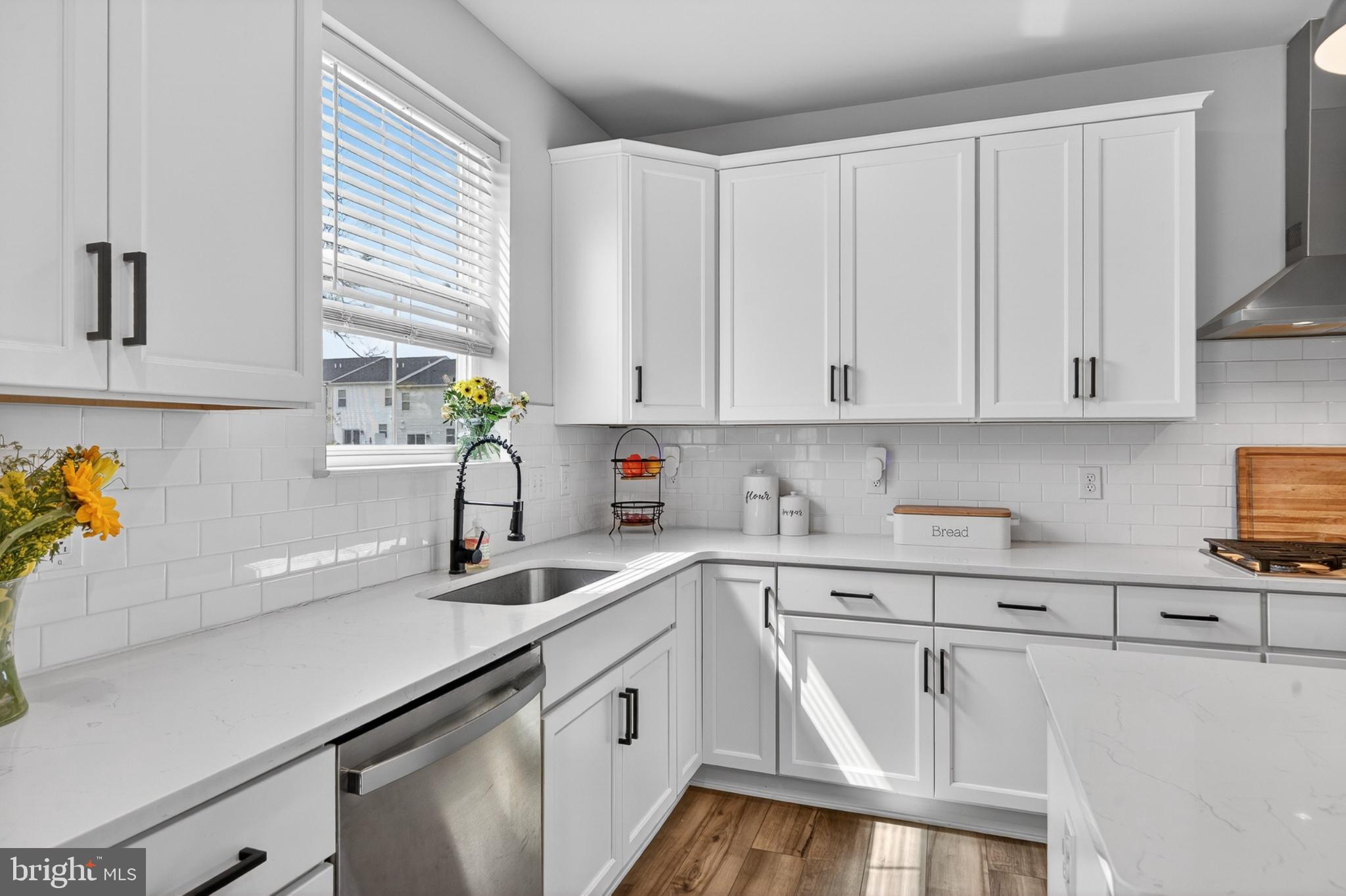 LANTERN RIDGE - Residential