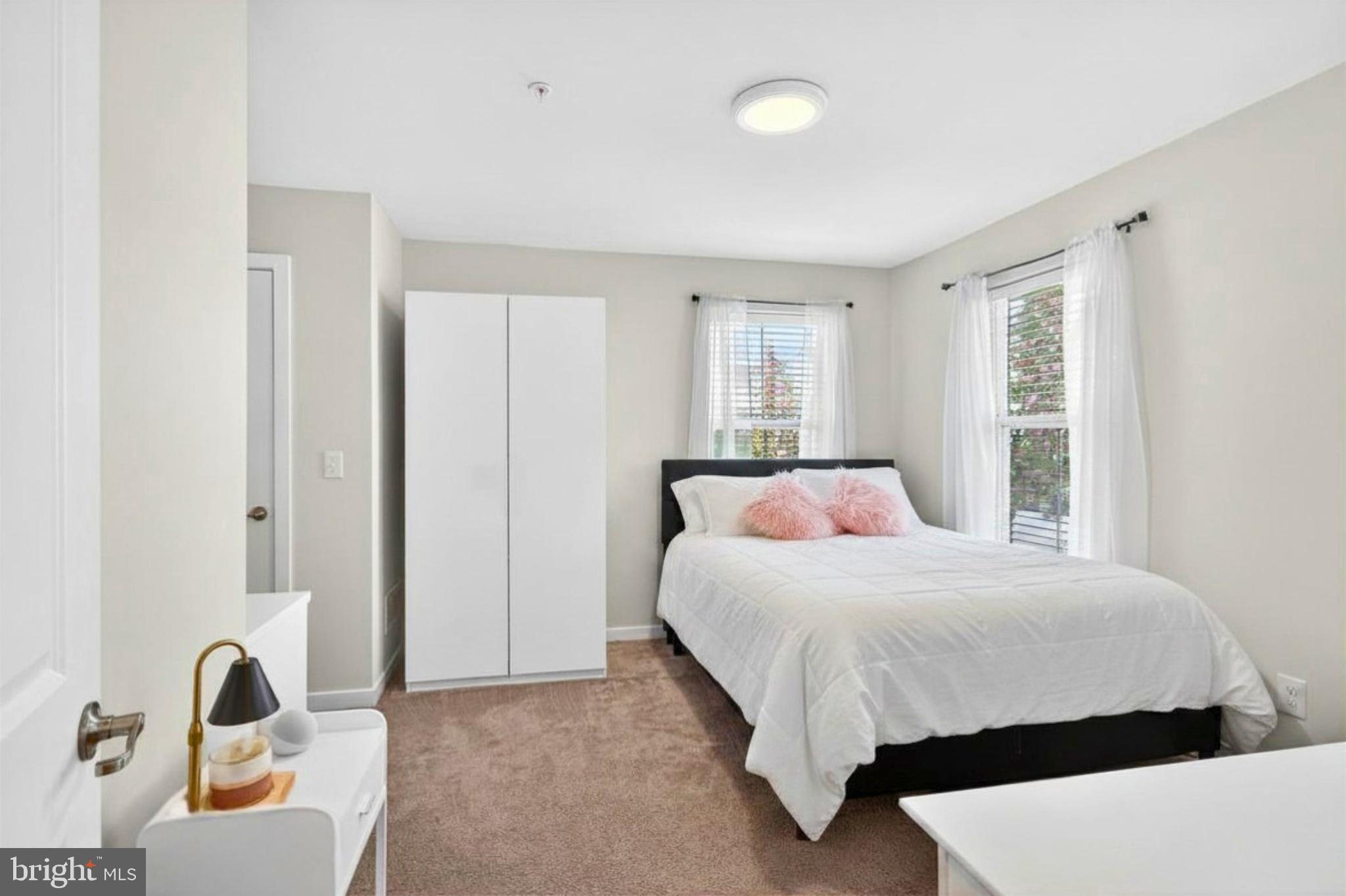 LANTERN RIDGE - Residential