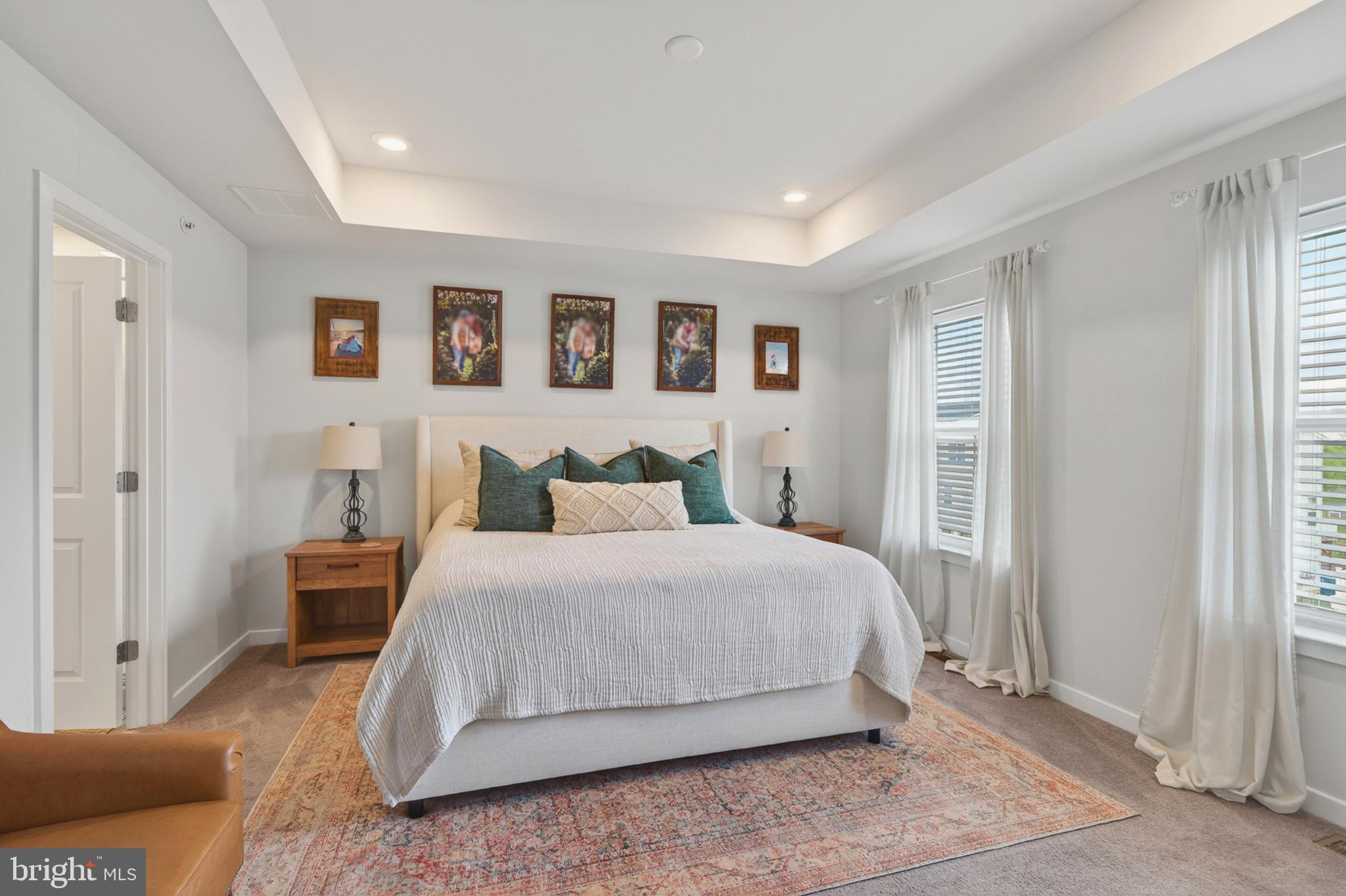 LANTERN RIDGE - Residential