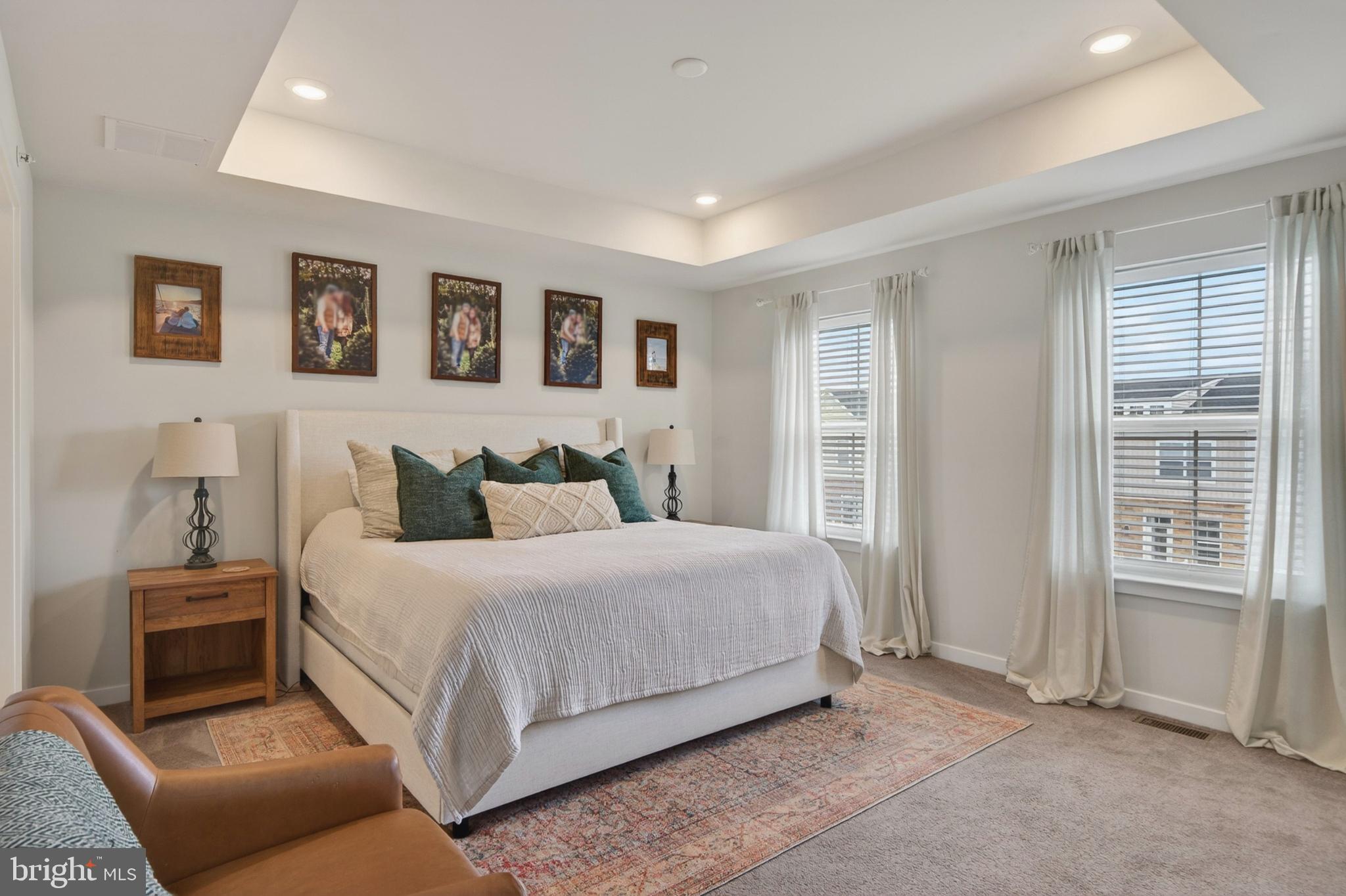 LANTERN RIDGE - Residential