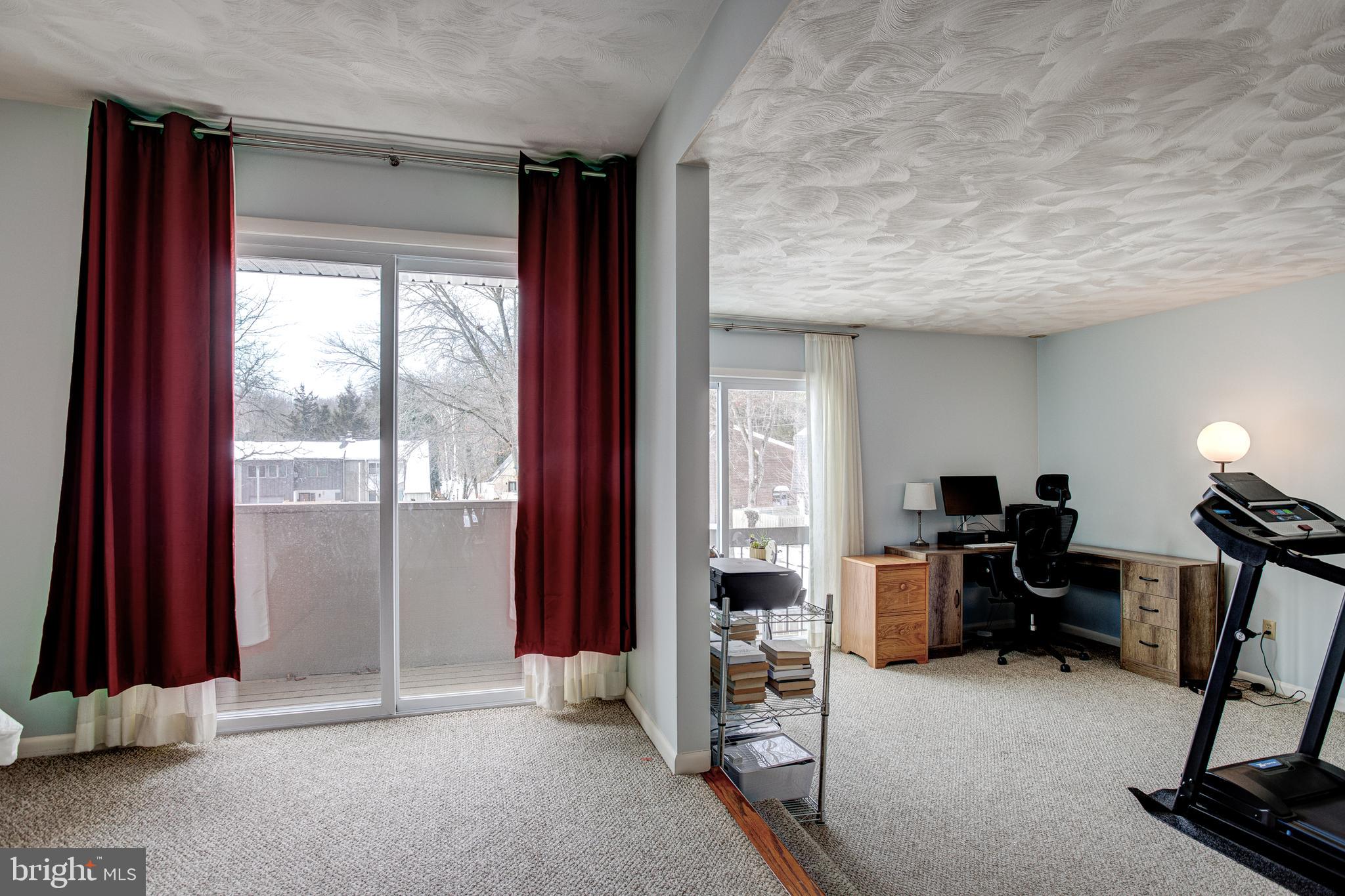 CRICKLEWOOD CROSSING - Residential